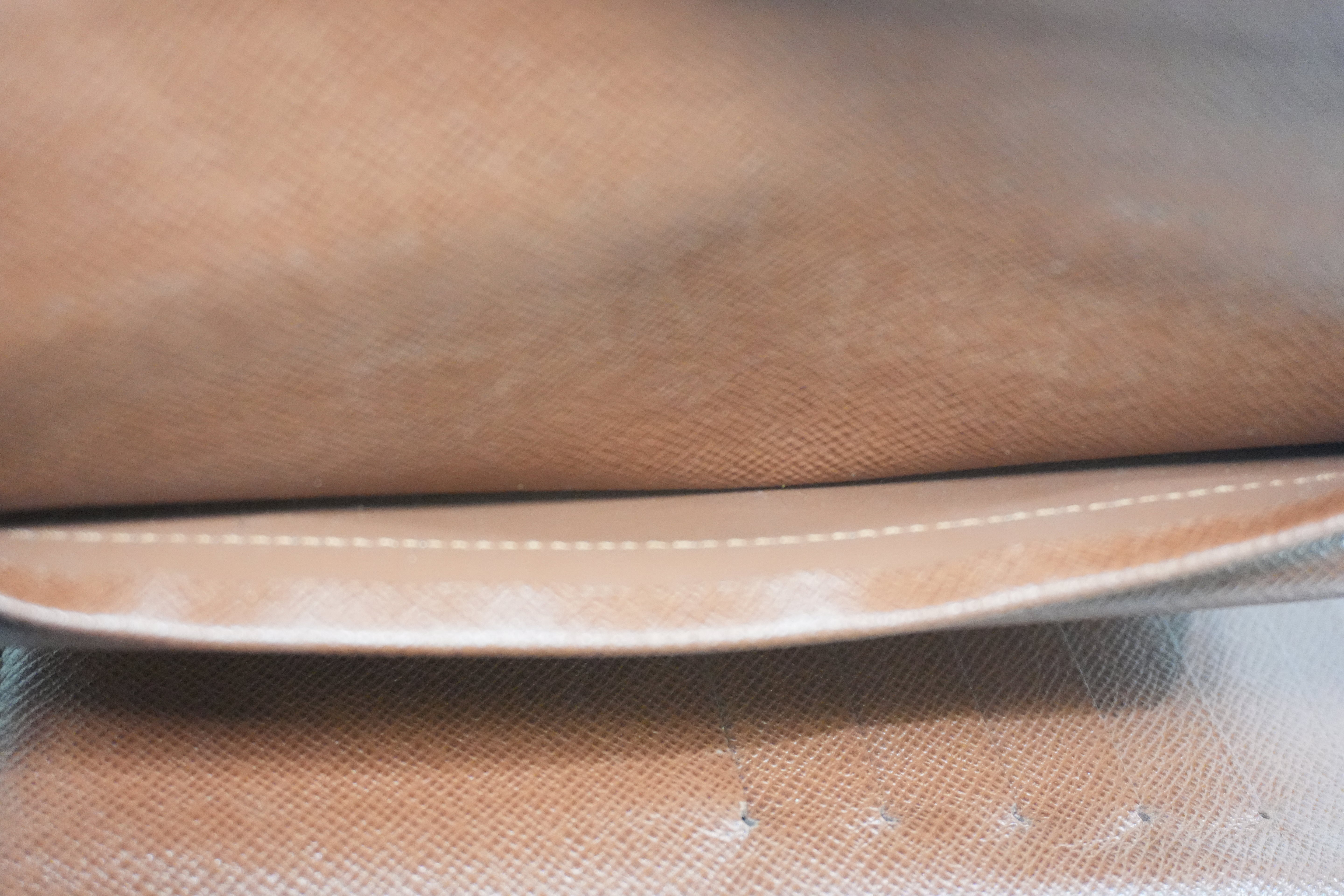 Pre-owned Louis Vuitton Monogram Short Wallet