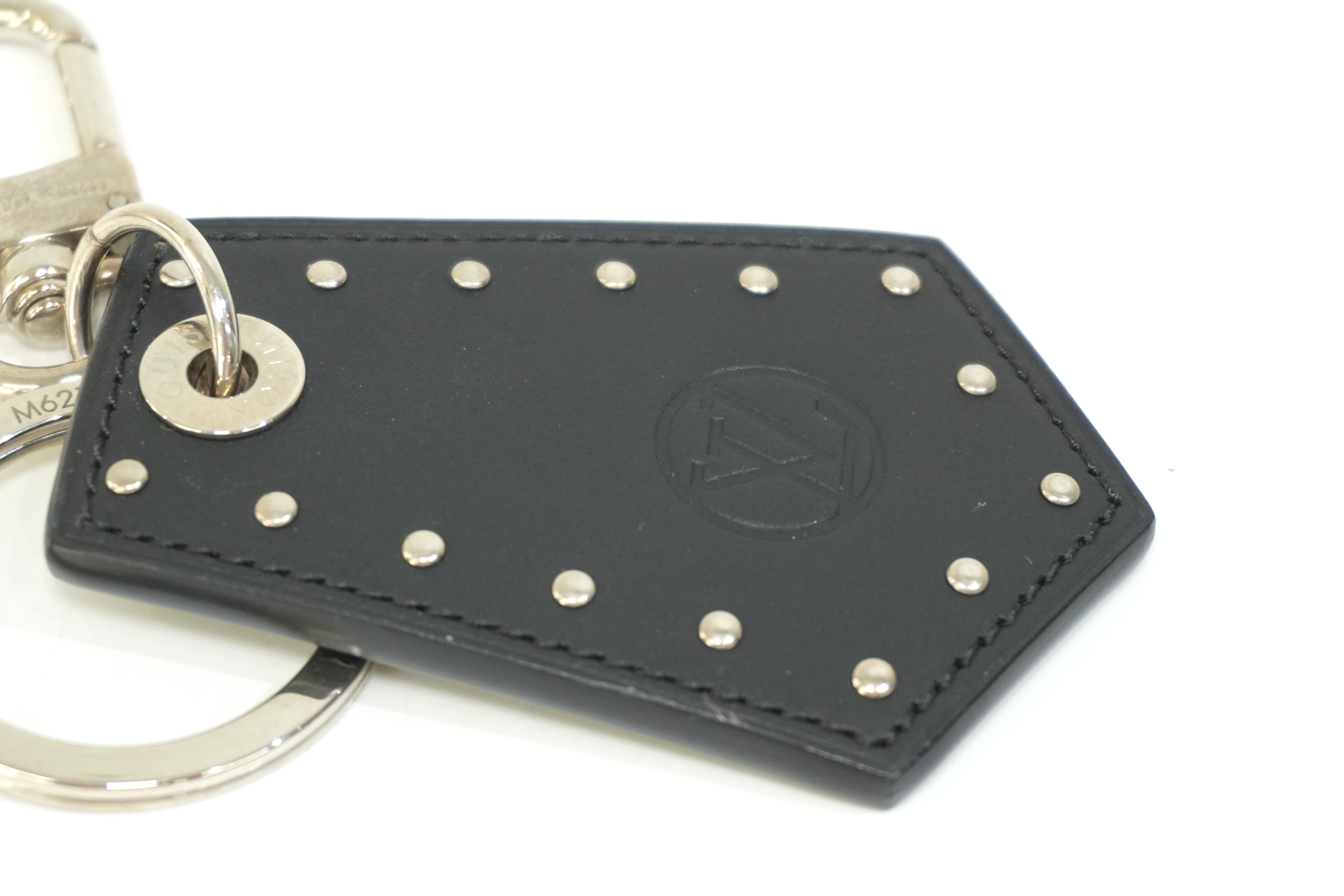 Pre-owned Louis Vuitton Steel Bag Charm Black