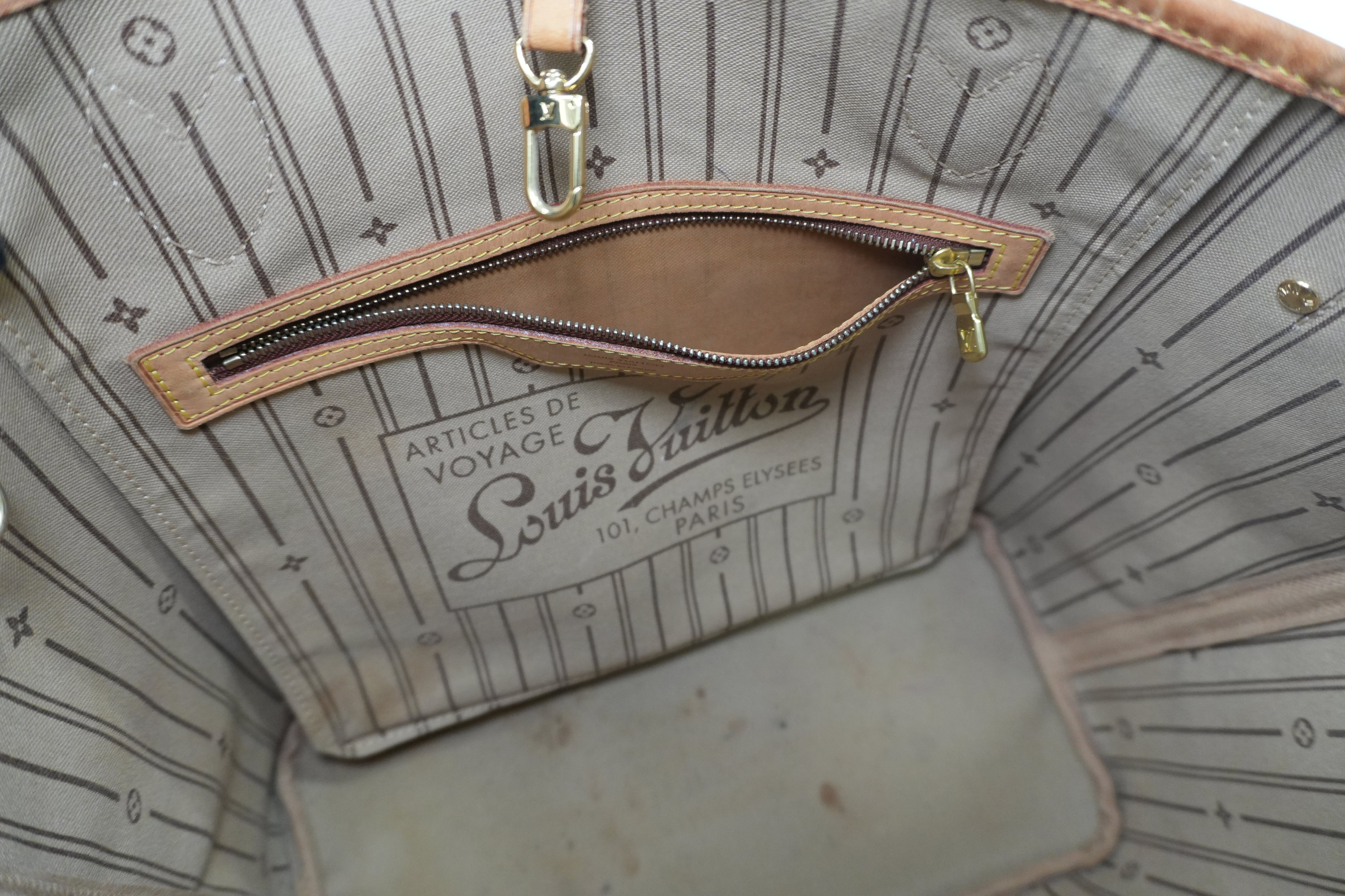 Louis Vuitton Neverfull MM Shoulder Tote Bag Used