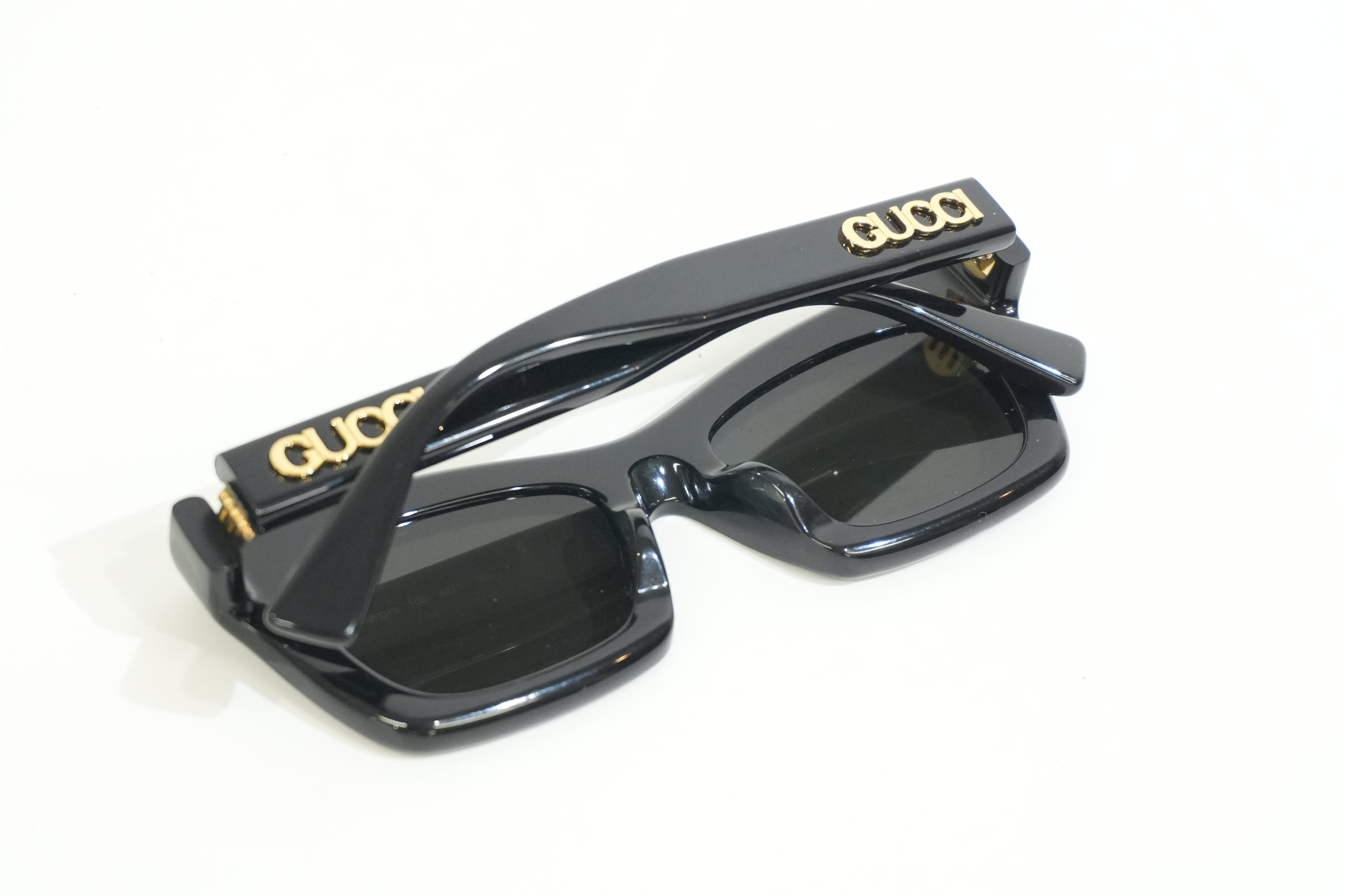 Pre-owned Gucci Cat Eye Sunglasses Black