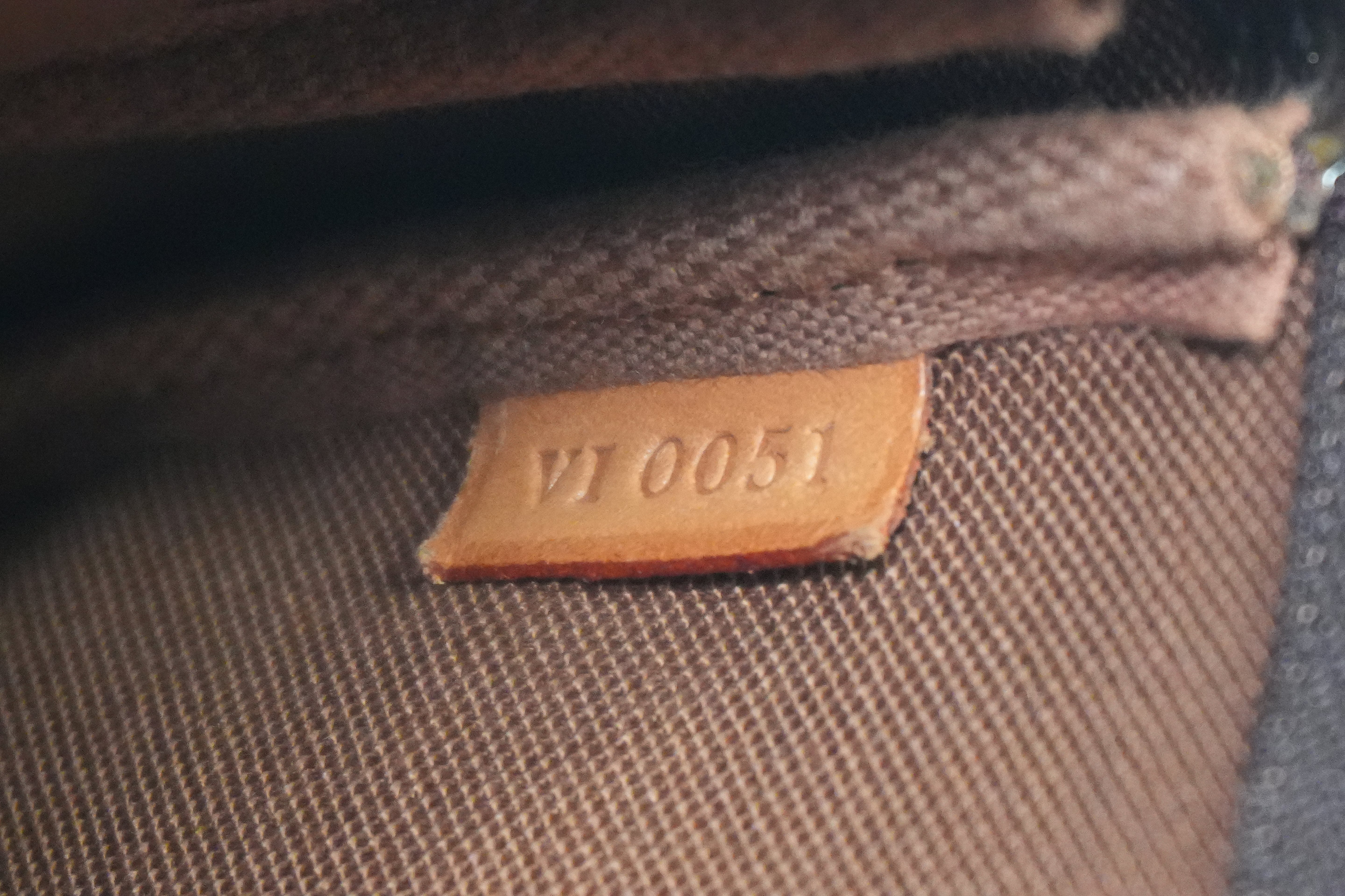 Louis Vuitton Monogram Pochette Accessory Handbag Used