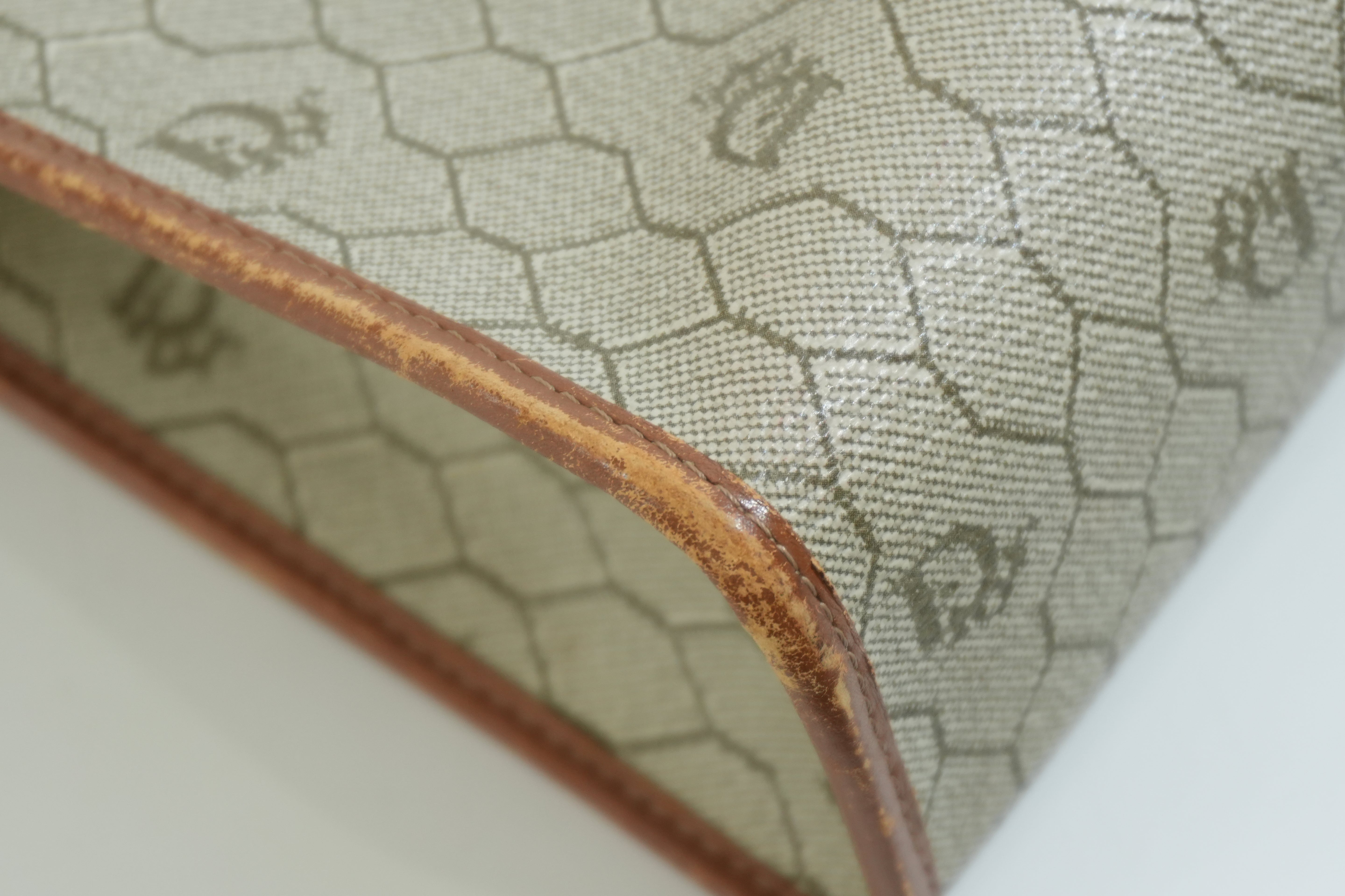 Pre-owned Dior Honeycomb Clutch Bag Brown