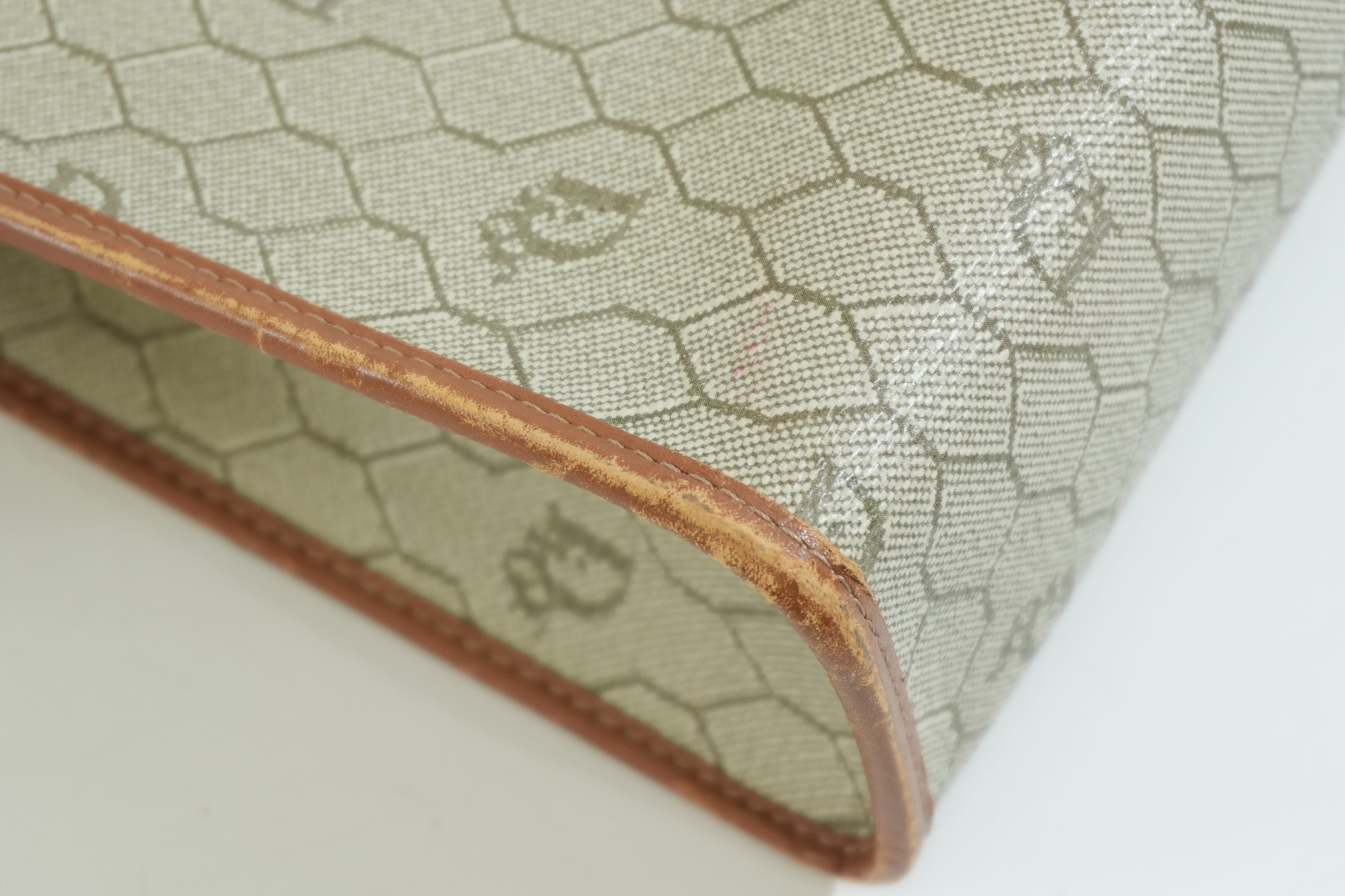 Pre-owned Dior Honeycomb Clutch Bag Brown