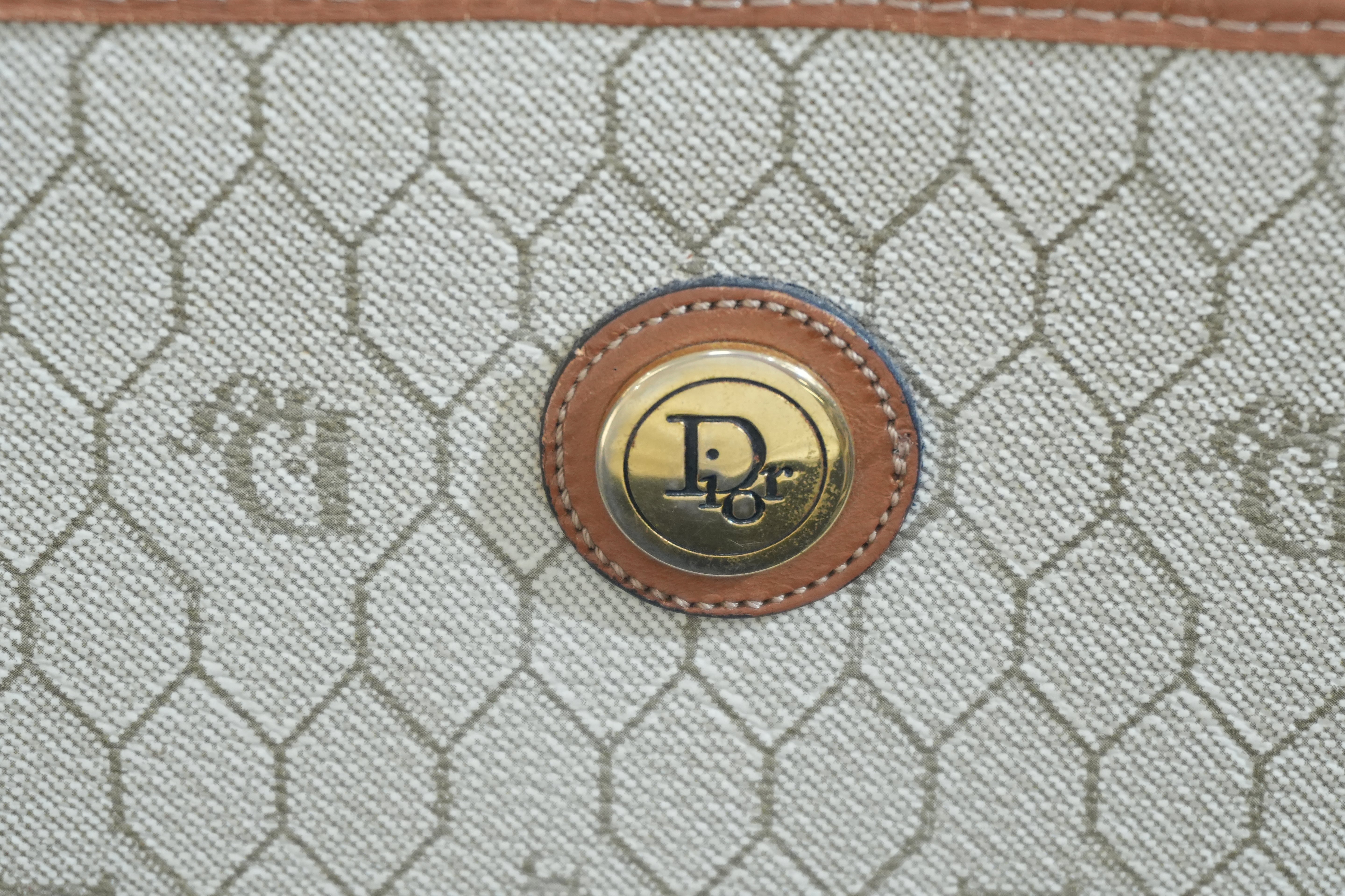 Pre-owned Dior Honeycomb Clutch Bag Brown