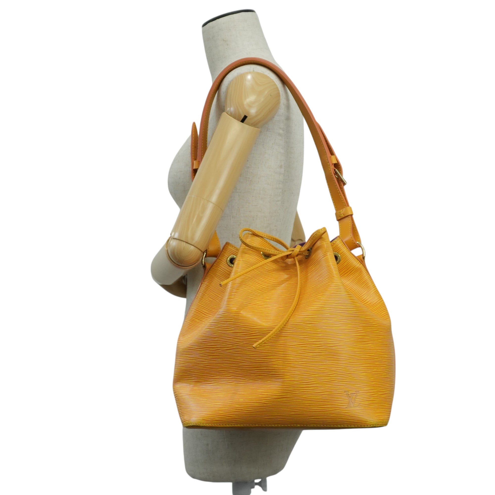 Pre-owned Louis Vuitton Noe PM Shoulder Bag Epi Yellow