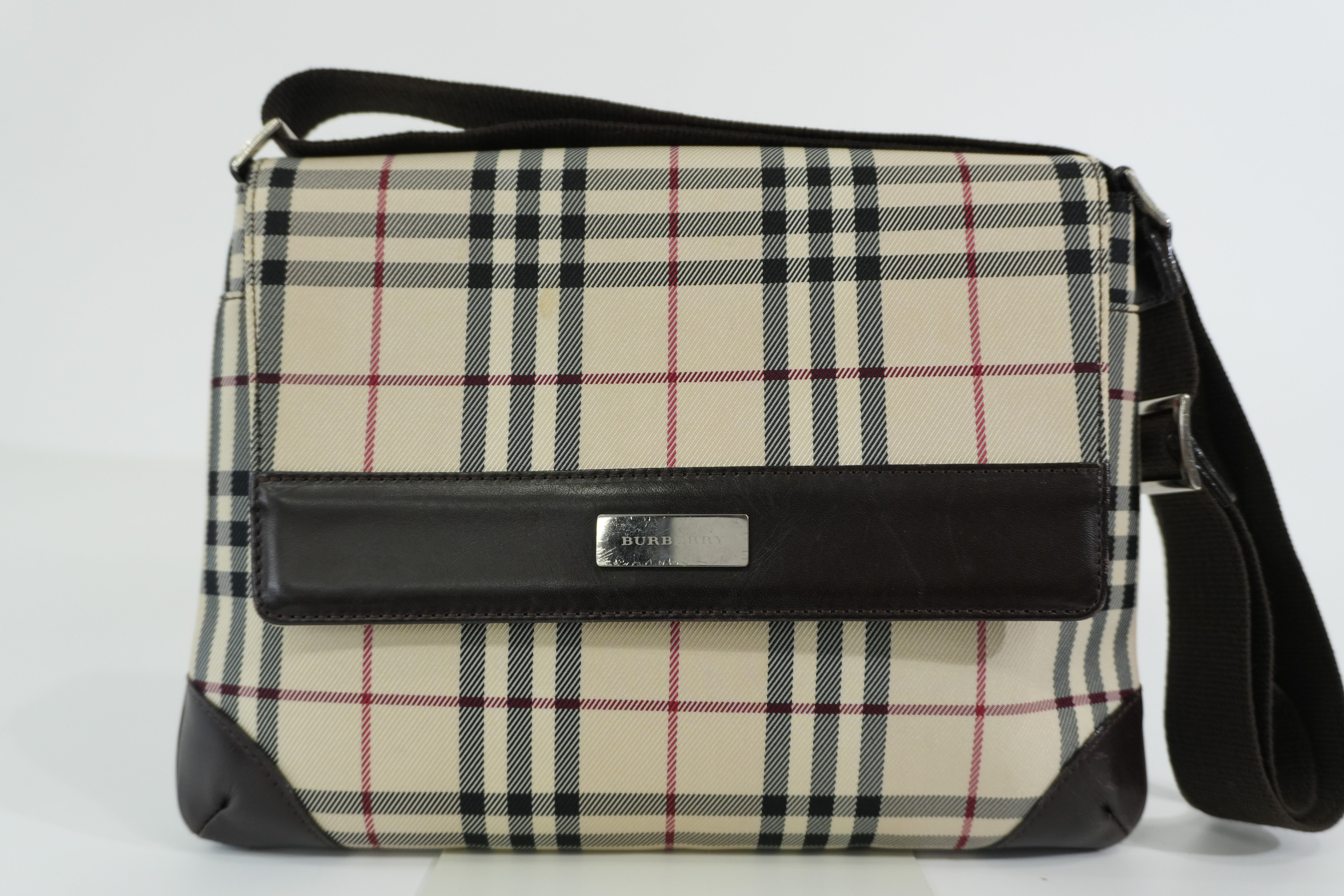 Pre-owned Burberry Nova Check Shoulder Bag Beige