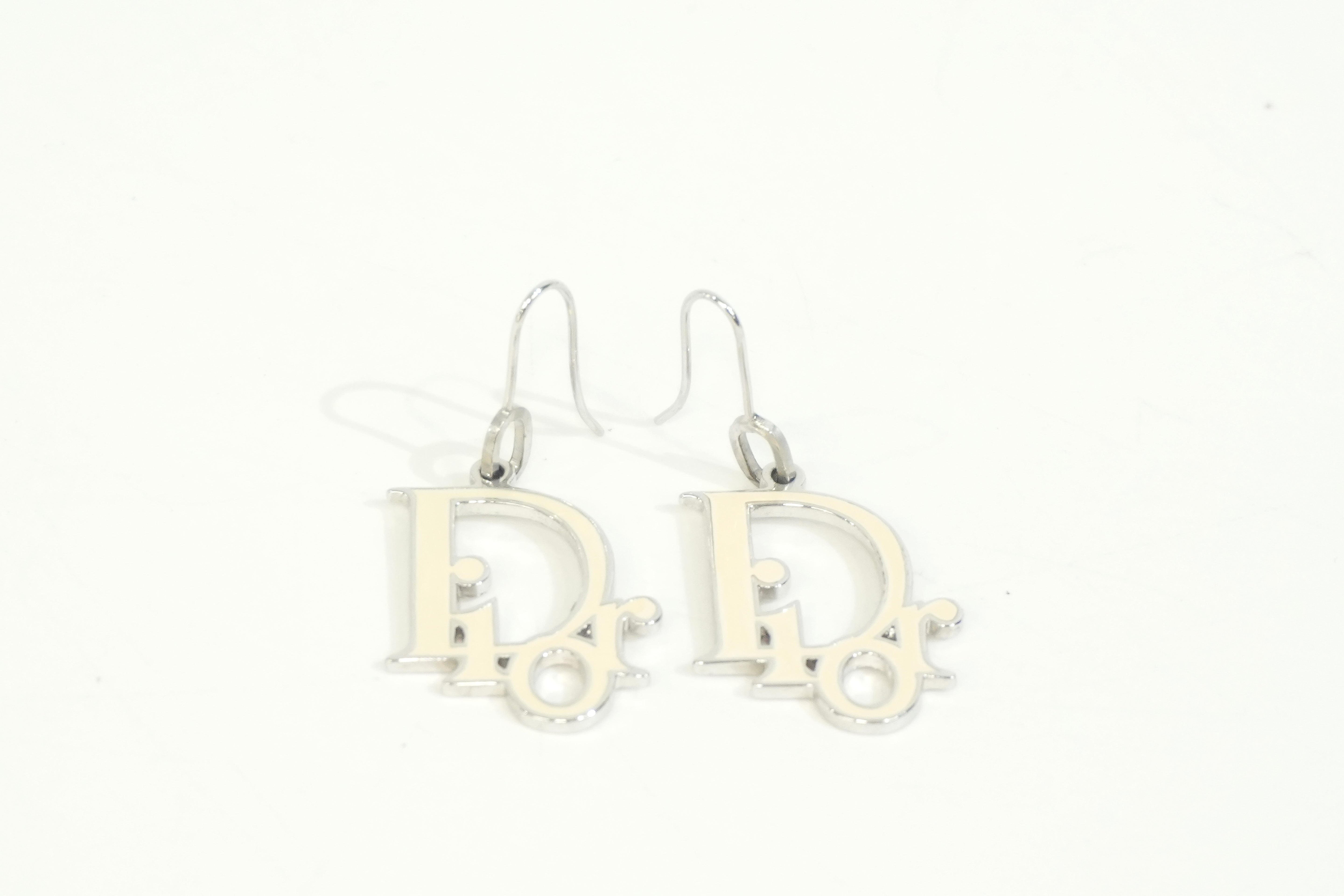 Pre-owned Dior Fashion Earrings White