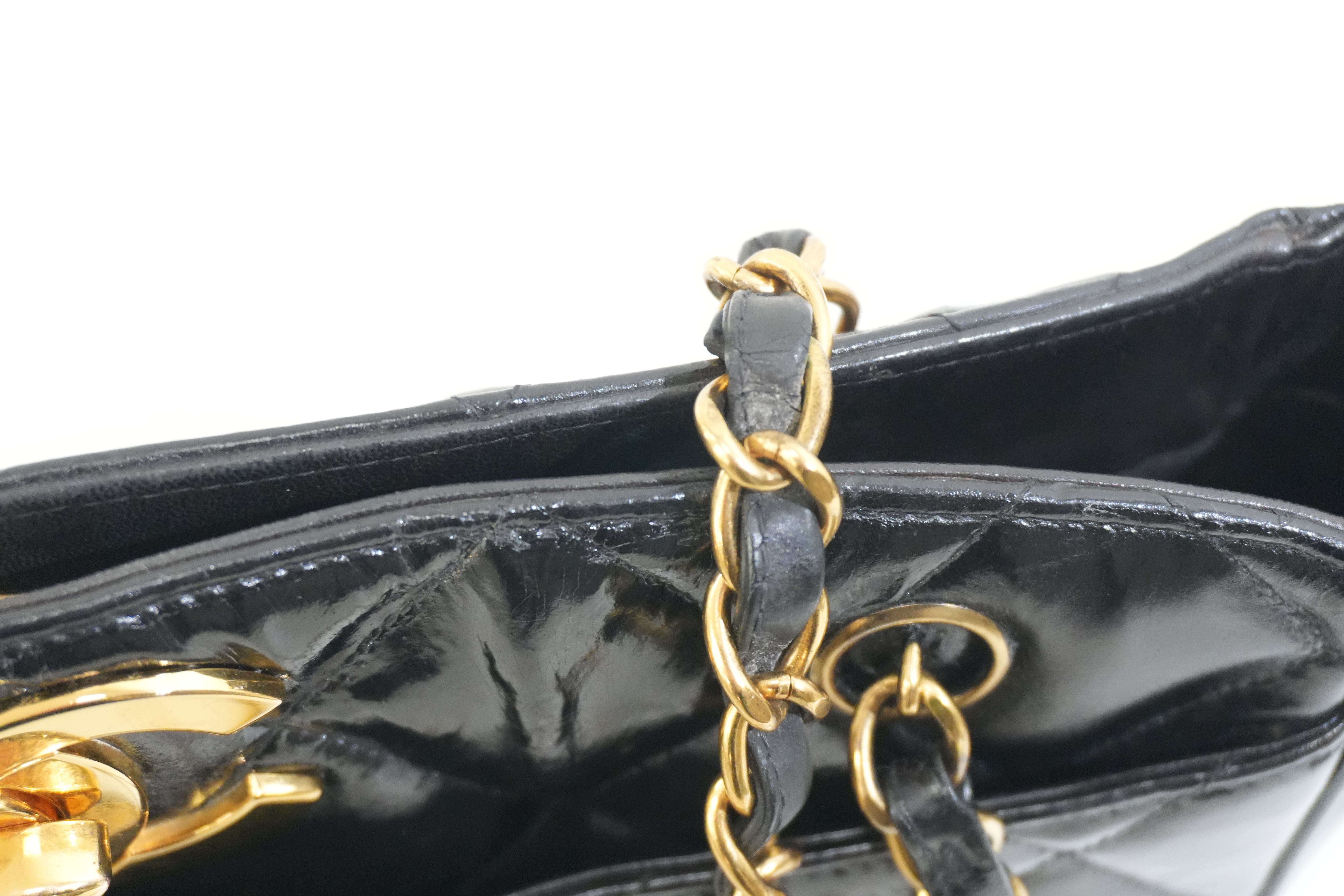 Pre-owned Chanel Patent Lambskin Leather Quilted Tote Bag Black