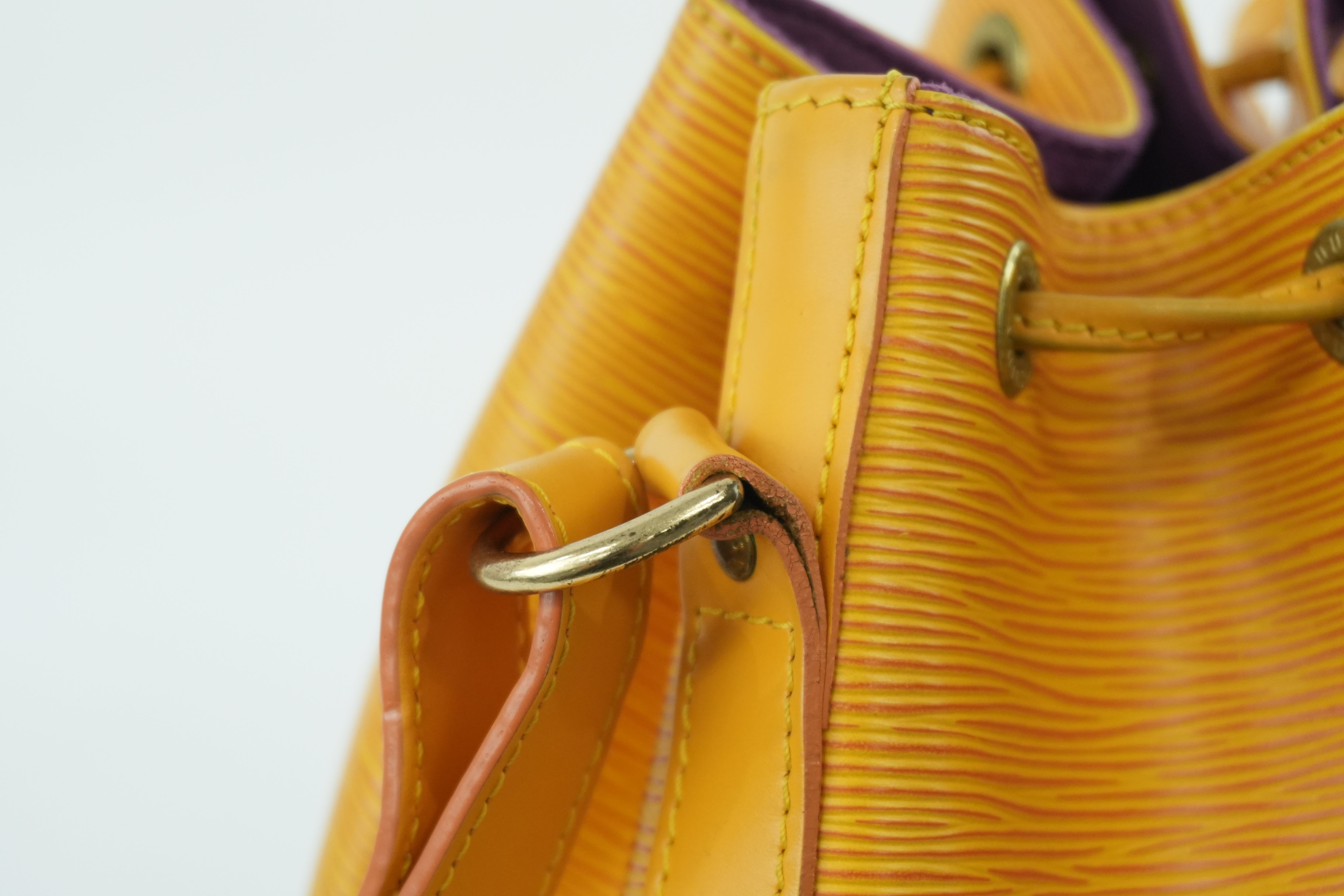 Pre-owned Louis Vuitton Noe PM Shoulder Bag Epi Yellow