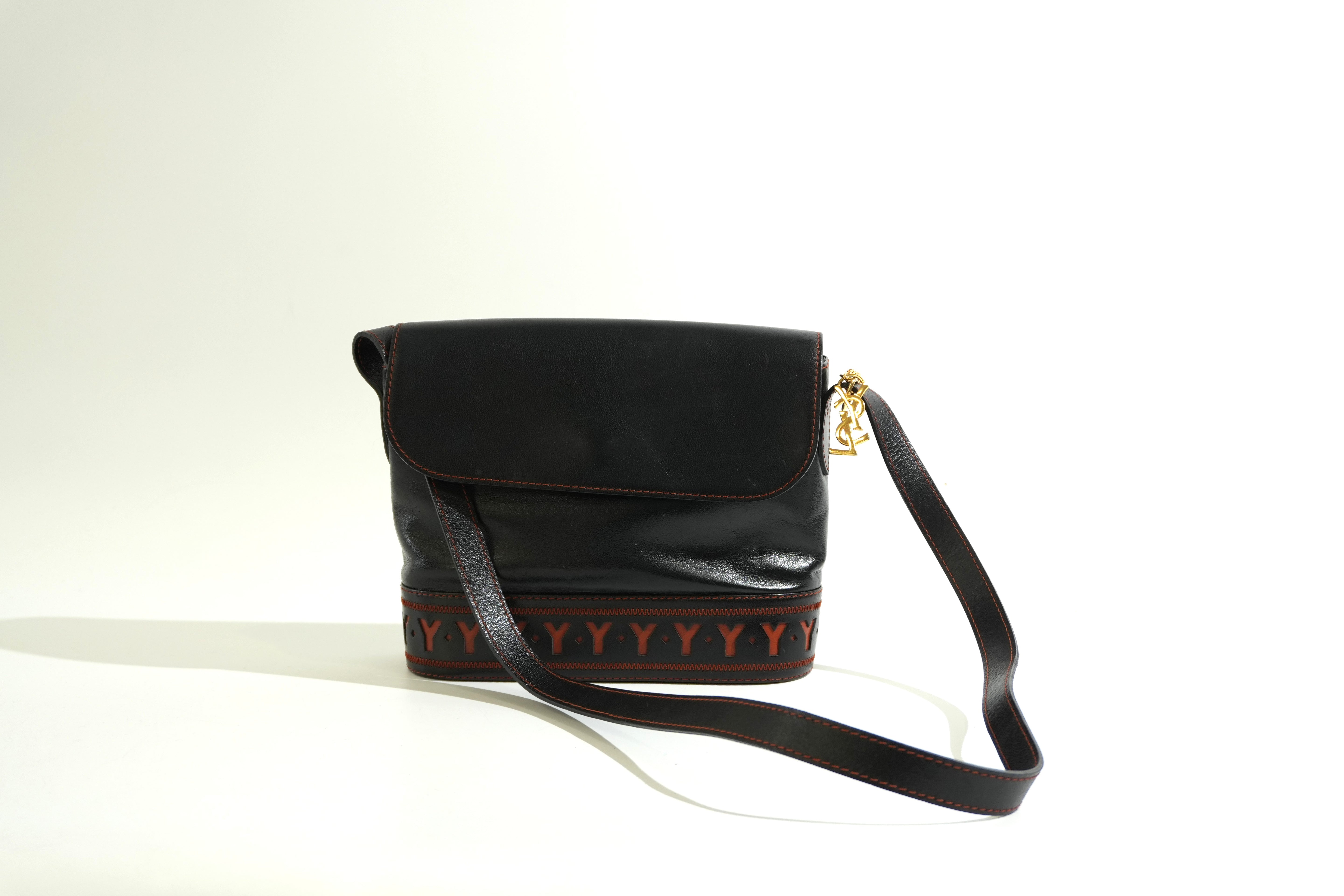 Pre-owned Saint Laurent Crossbody Bag Black