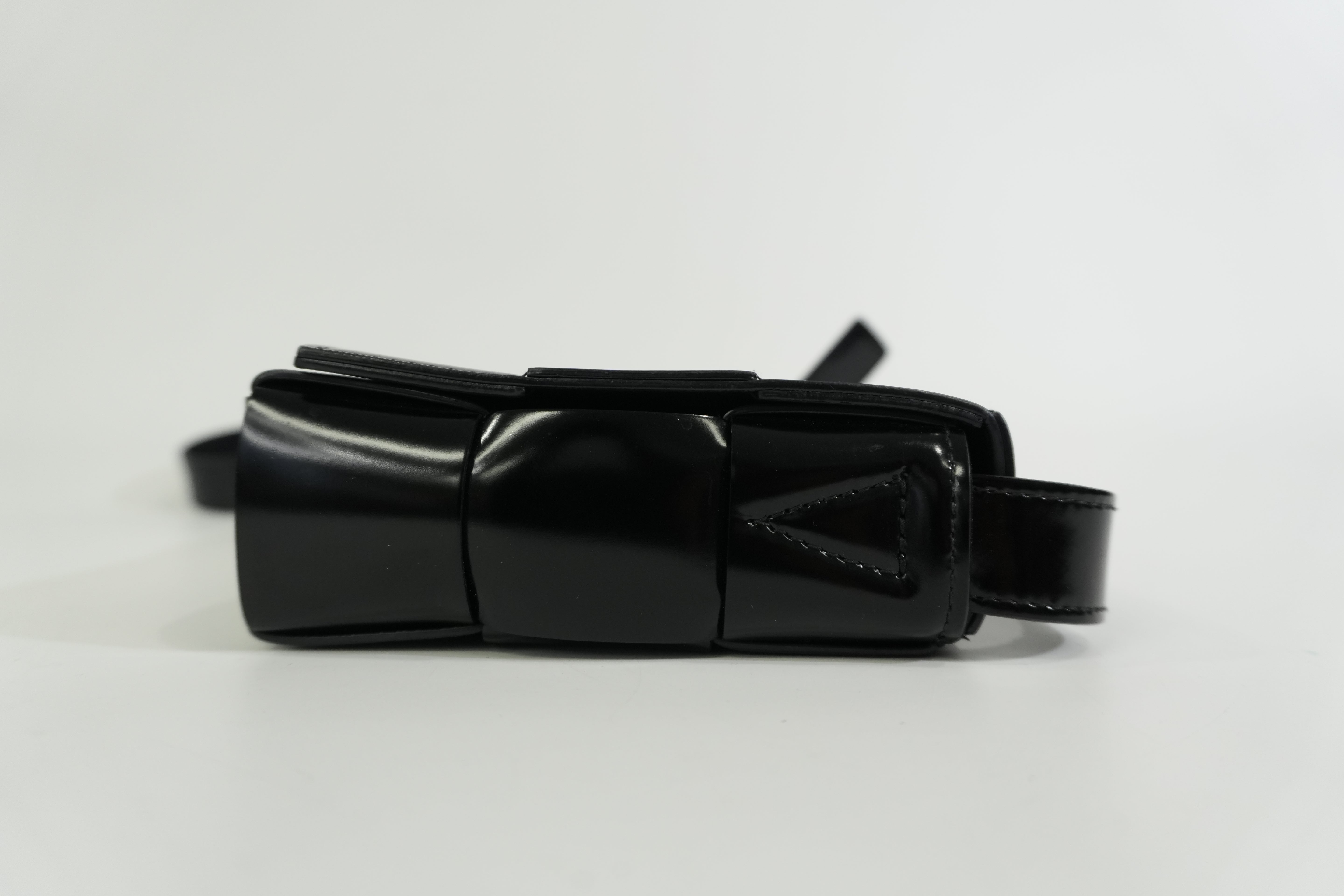 Pre-owned Bottega Veneta Cassette Padded Shoulder Bag Black