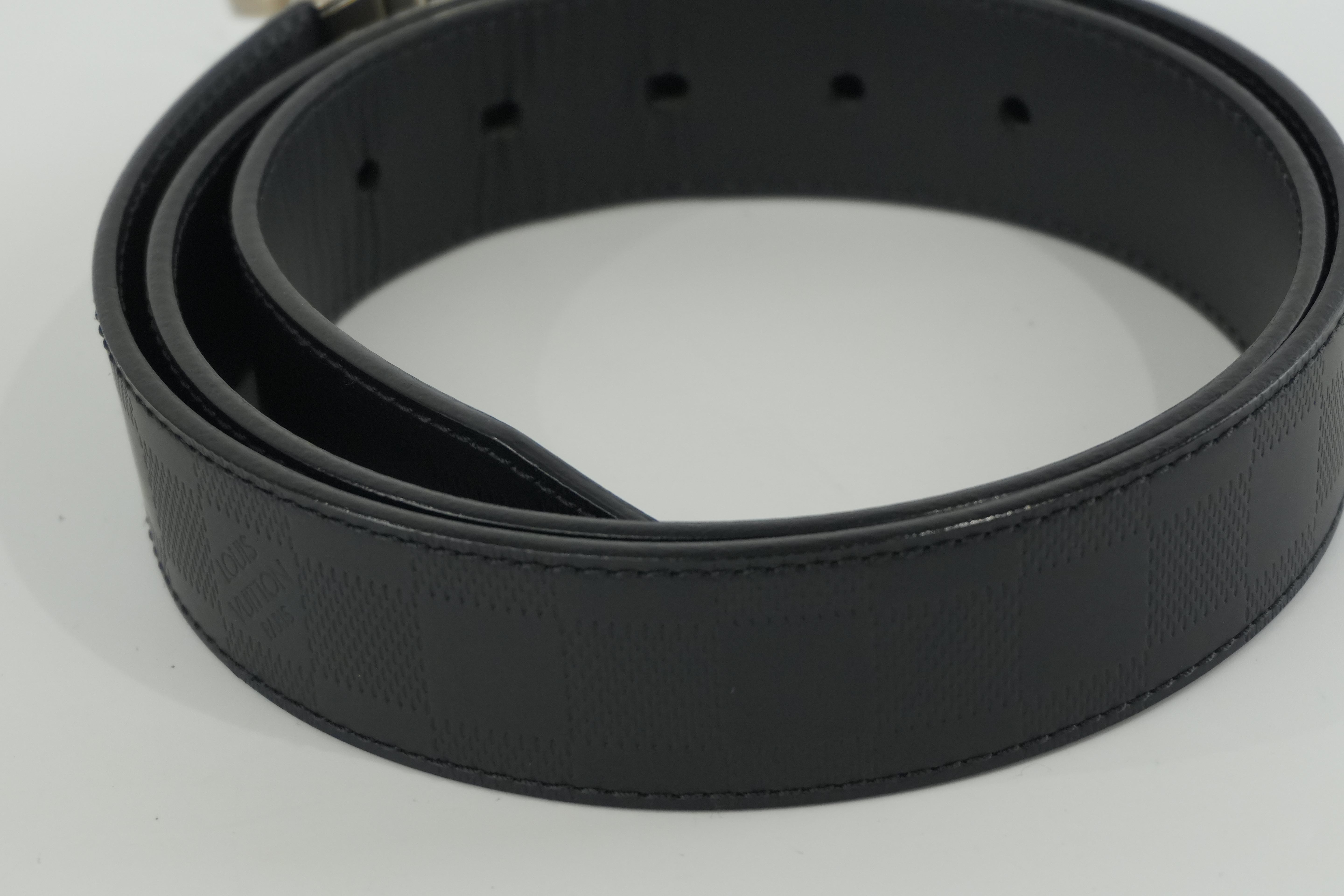 Pre-owned Louis Vuitton Belt Size 95 Black