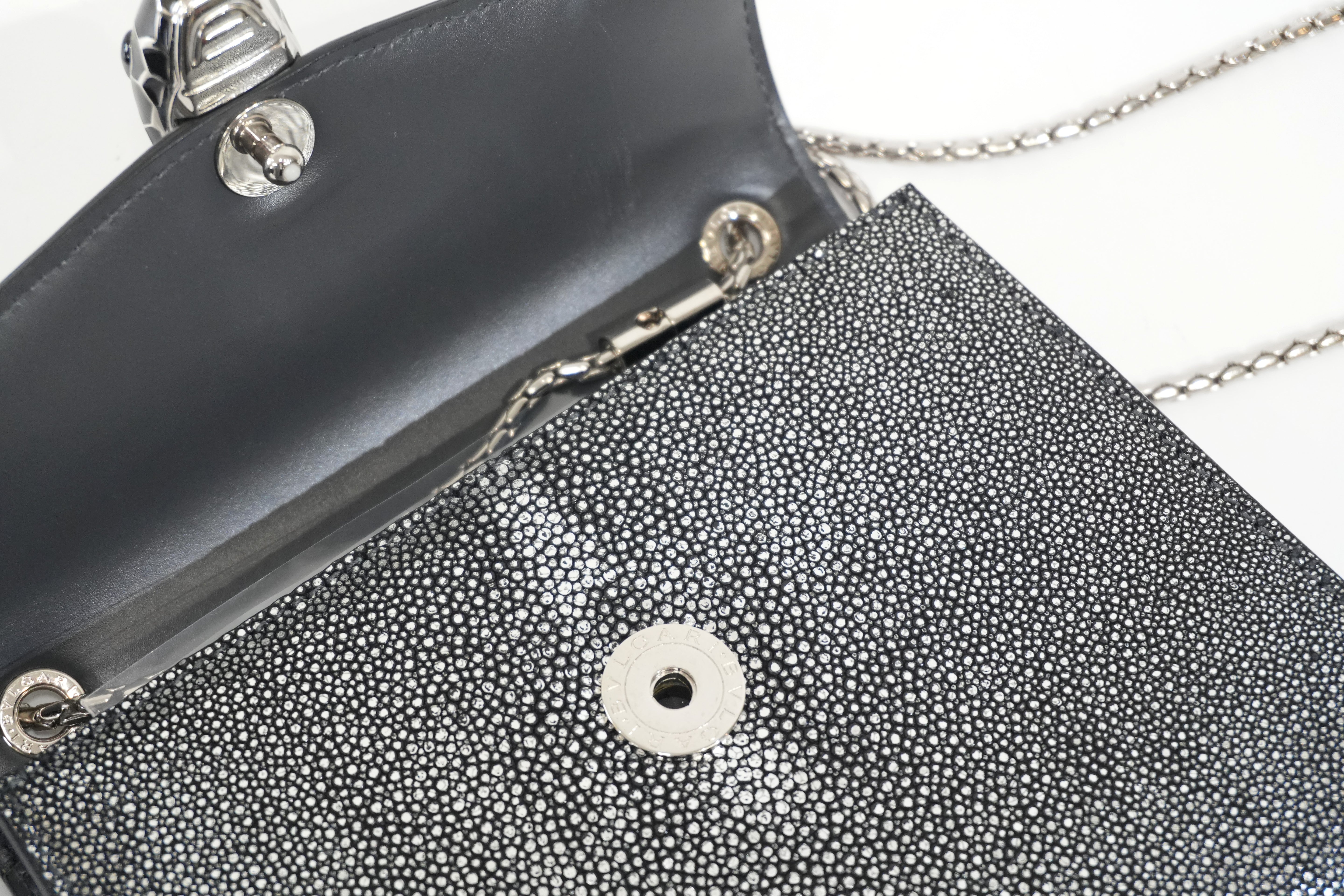 Pre-owned Bulgari Leather Serpenti Chain Shoulder Bag Gray