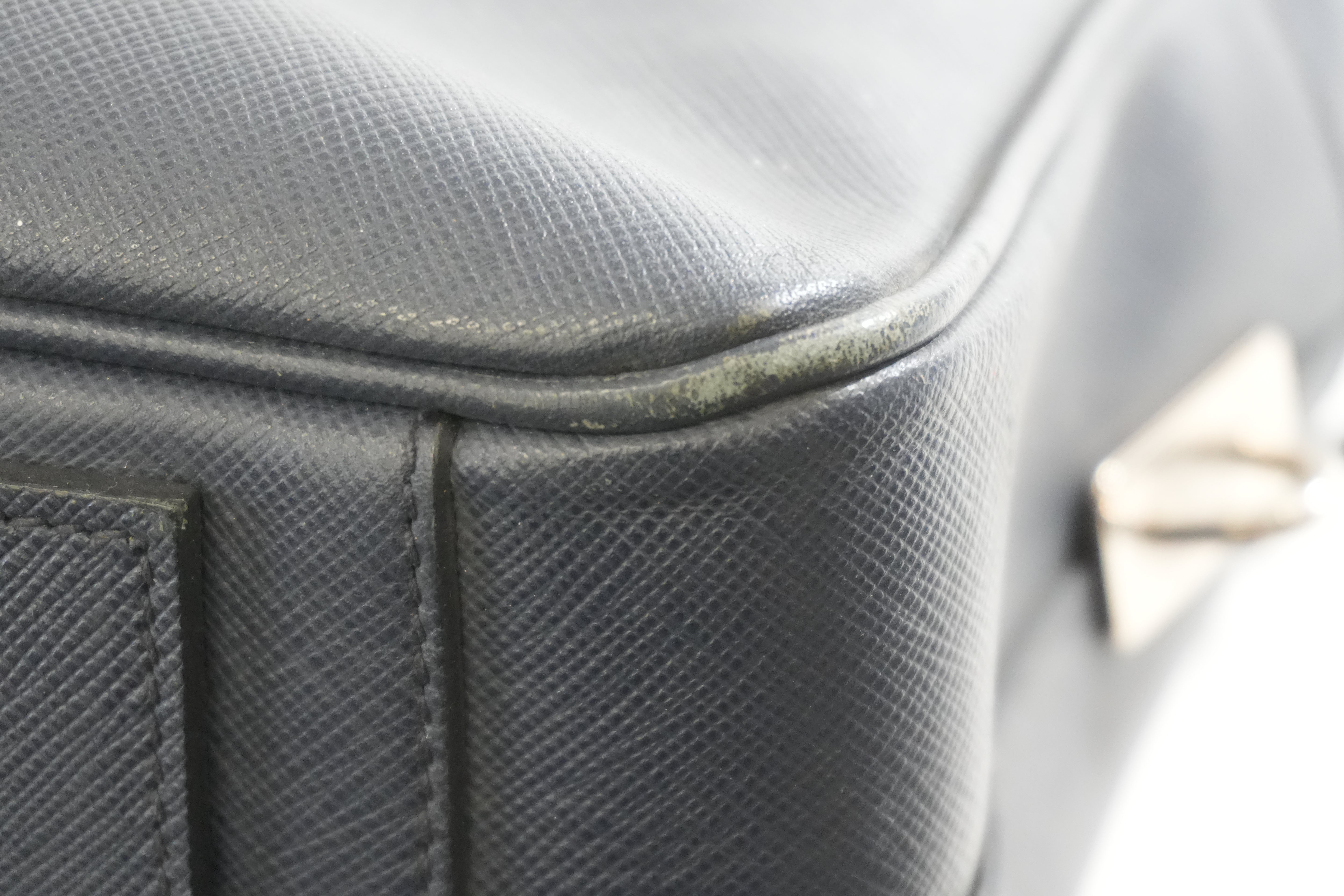 Pre-owned Prada Briefcase Saffiano Navy Blue