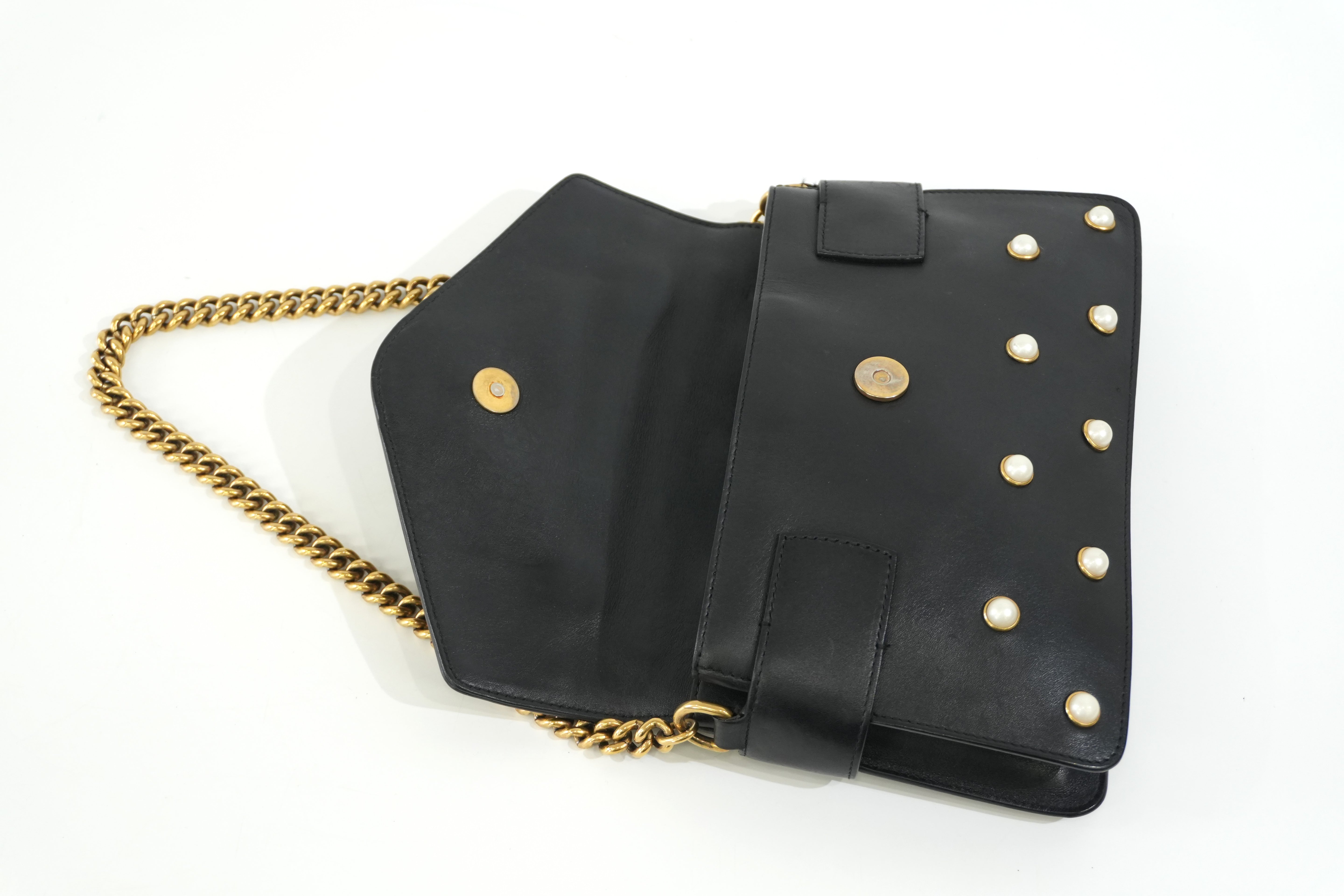 Pre-owned Gucci Leather Big Butterfly Crossbody Bag Black