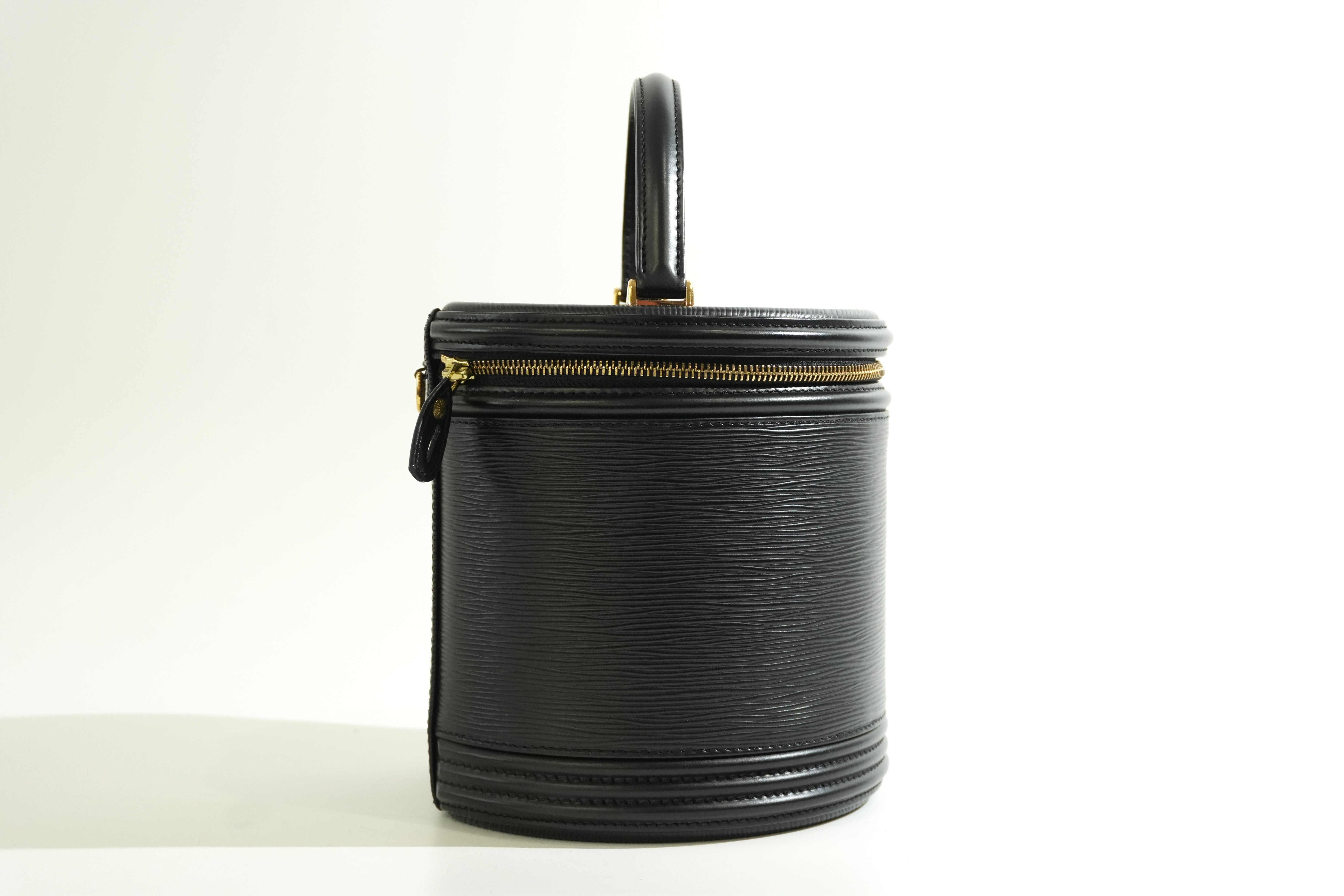 Pre-owned Louis Vuitton Epi Cannes Vanity Bag Black