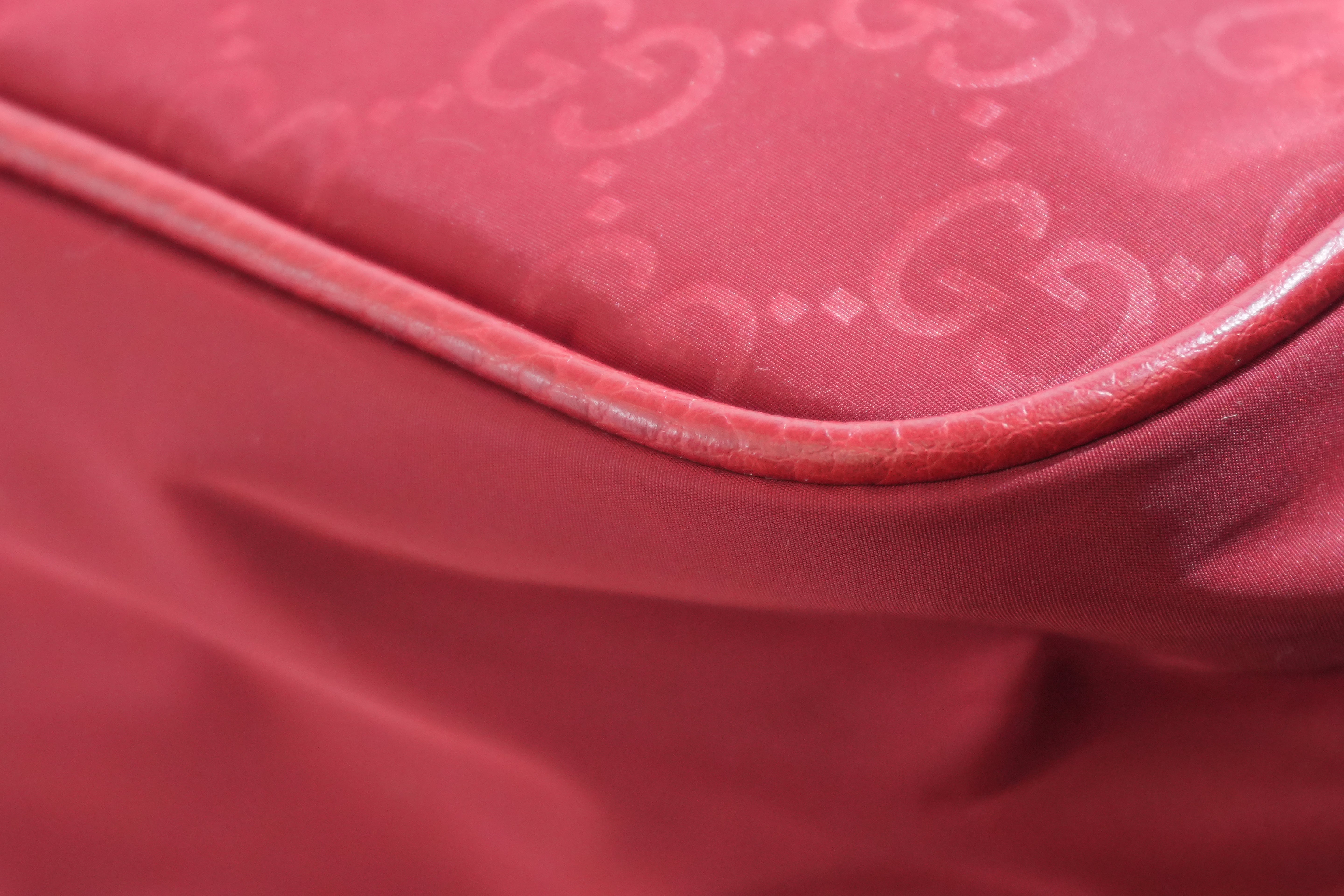 Pre-owned Gucci Guccisima Clutch Bag Red