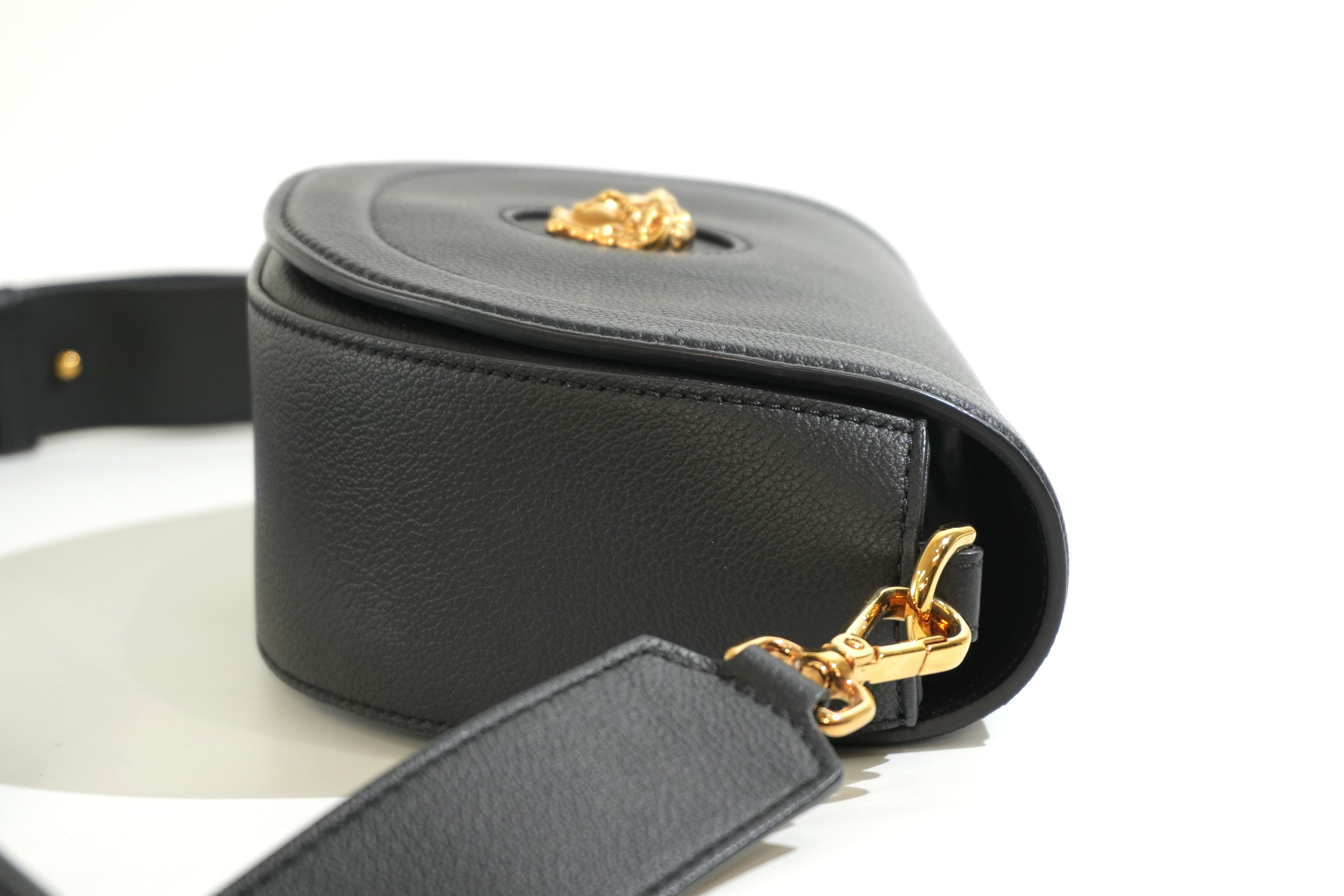 Pre-owned Versace Crossbody Bag Black