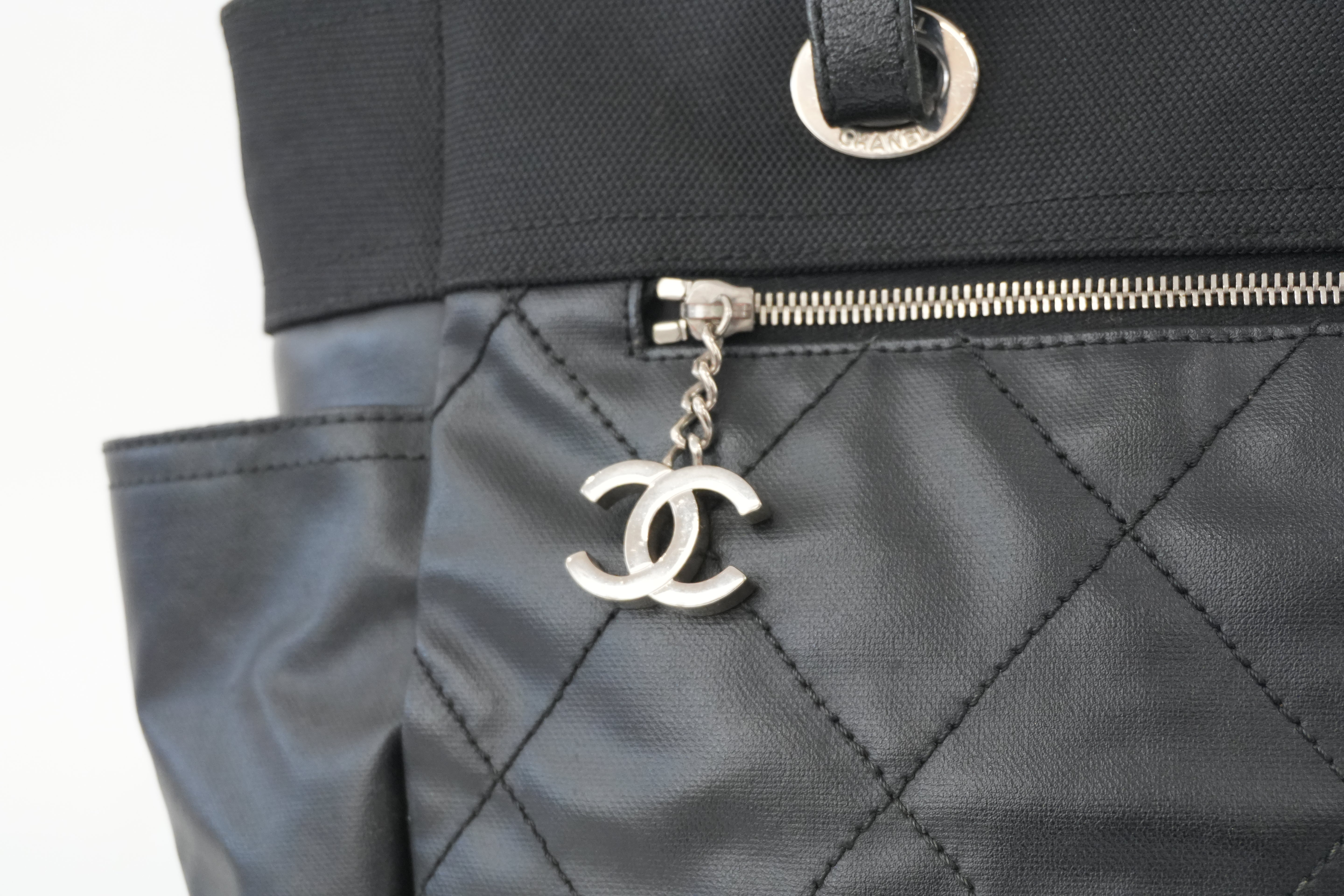 Chanel Paris Biatriz GM Tote Bag Black Used