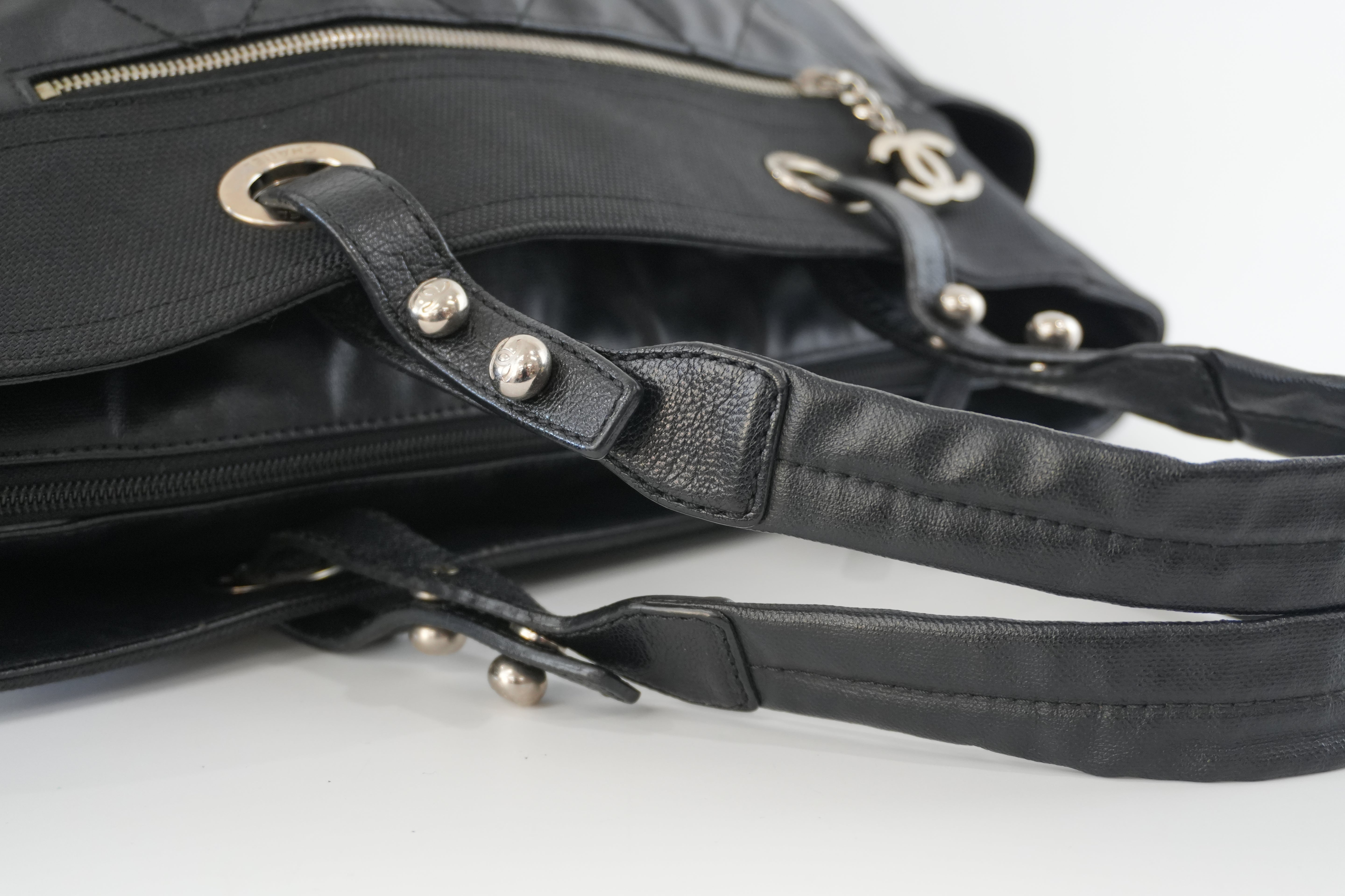 Chanel Paris Biatriz GM Tote Bag Black Used