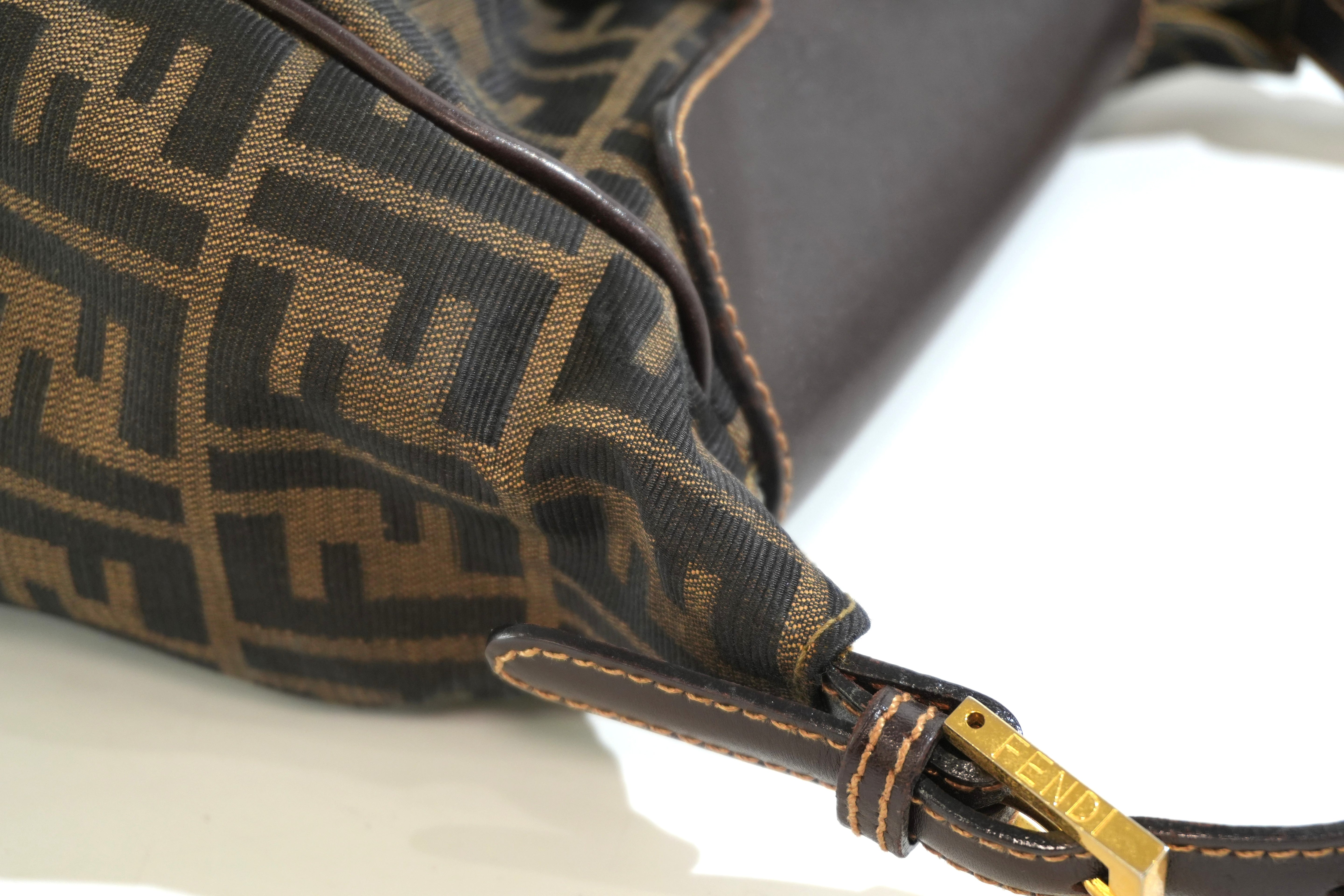 Pre-owned Fendi Zucca Handbag Brown