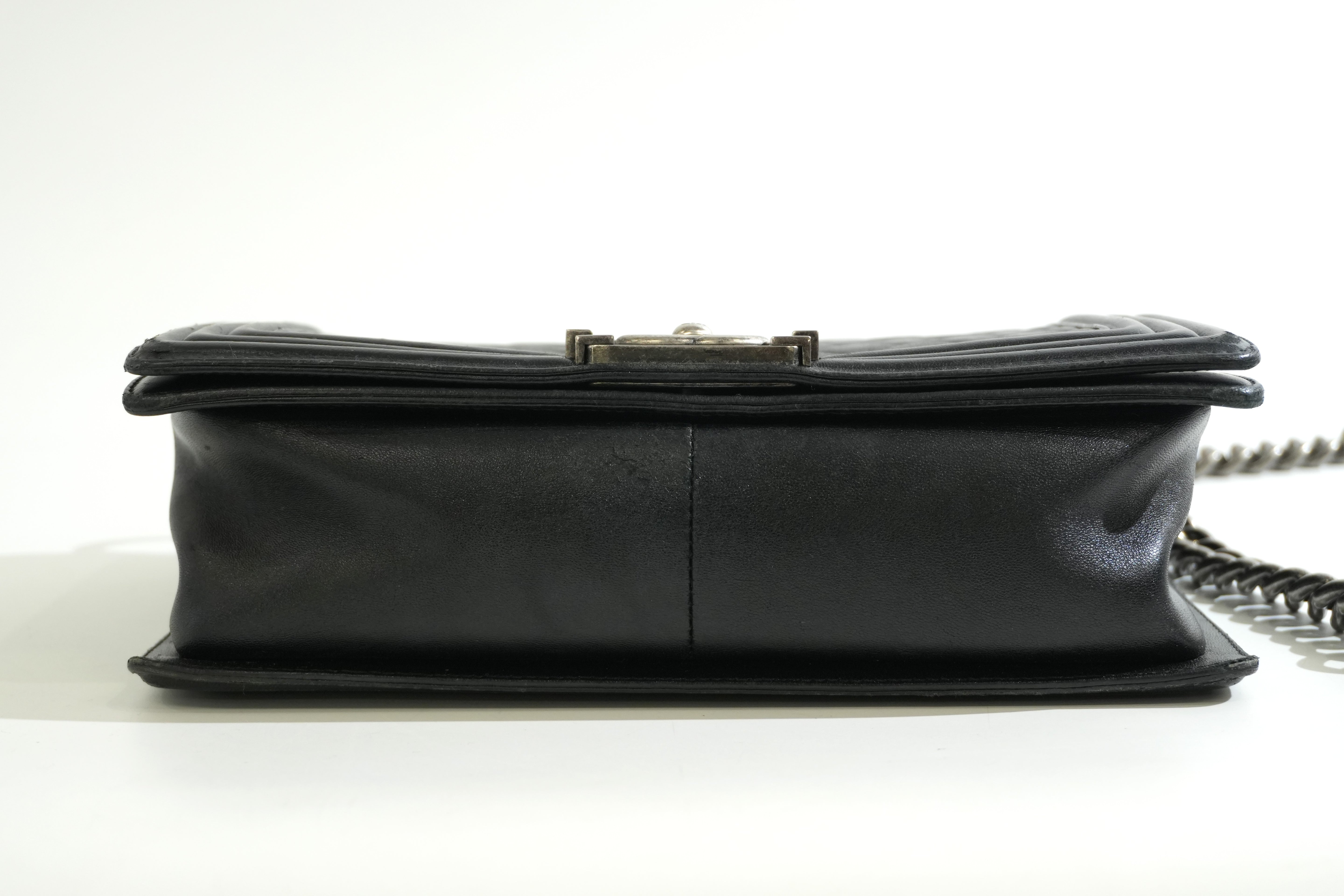 Pre-owned Chanel Boy Flap Bag Quilted Lambskin Leather Black