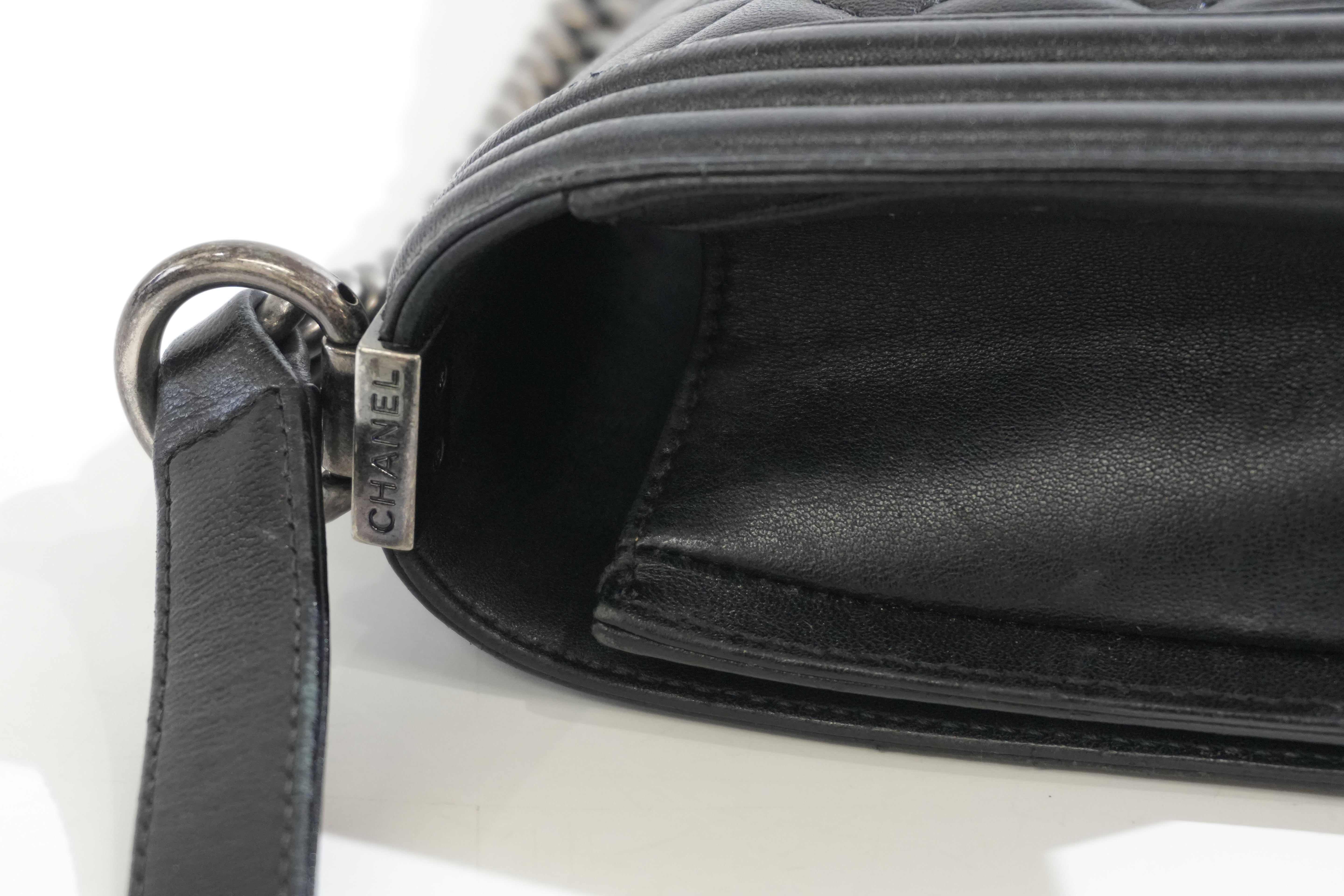 Pre-owned Chanel Boy Flap Bag Quilted Lambskin Leather Black