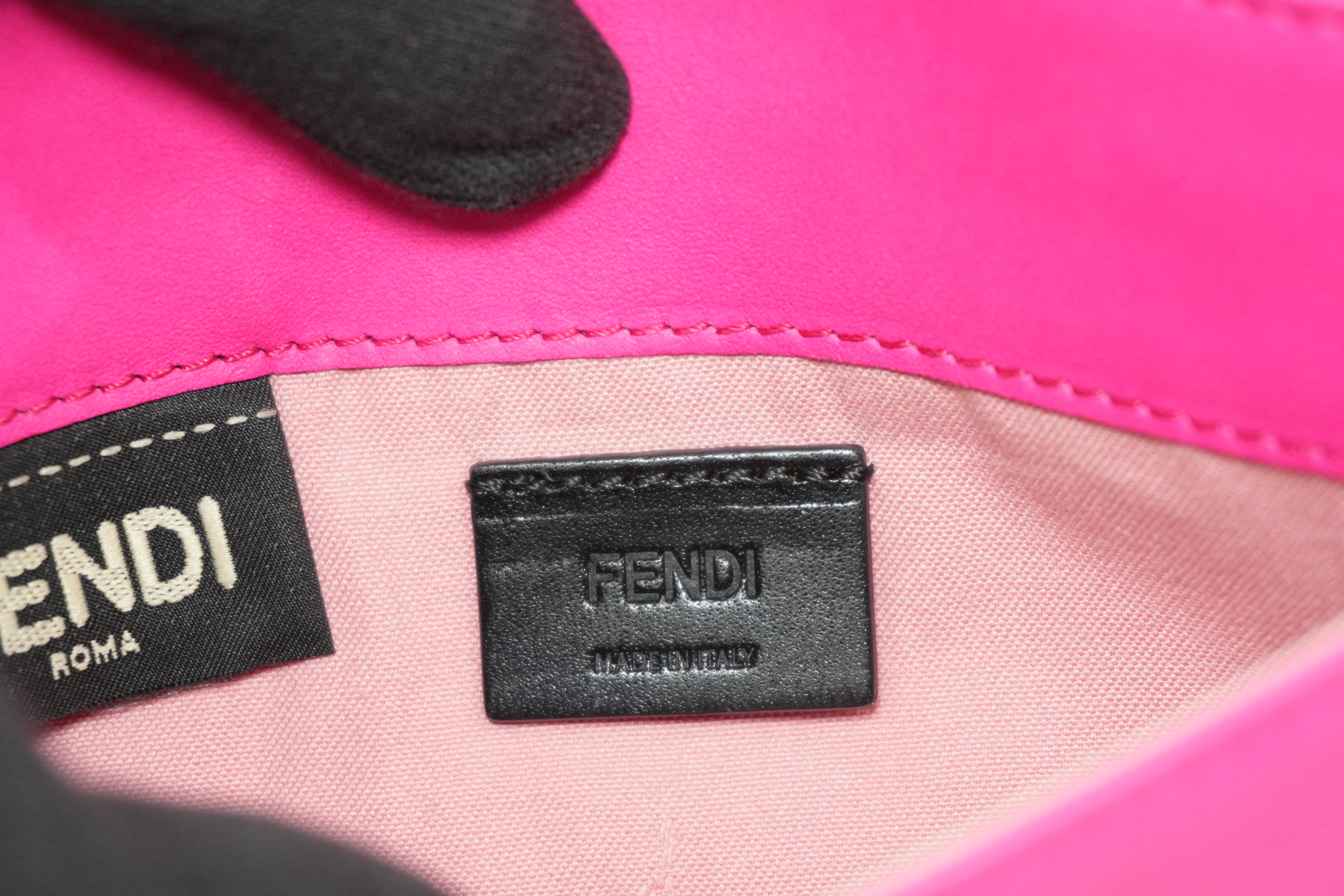 Pre-owned Fendi Wallet on Chain Pink