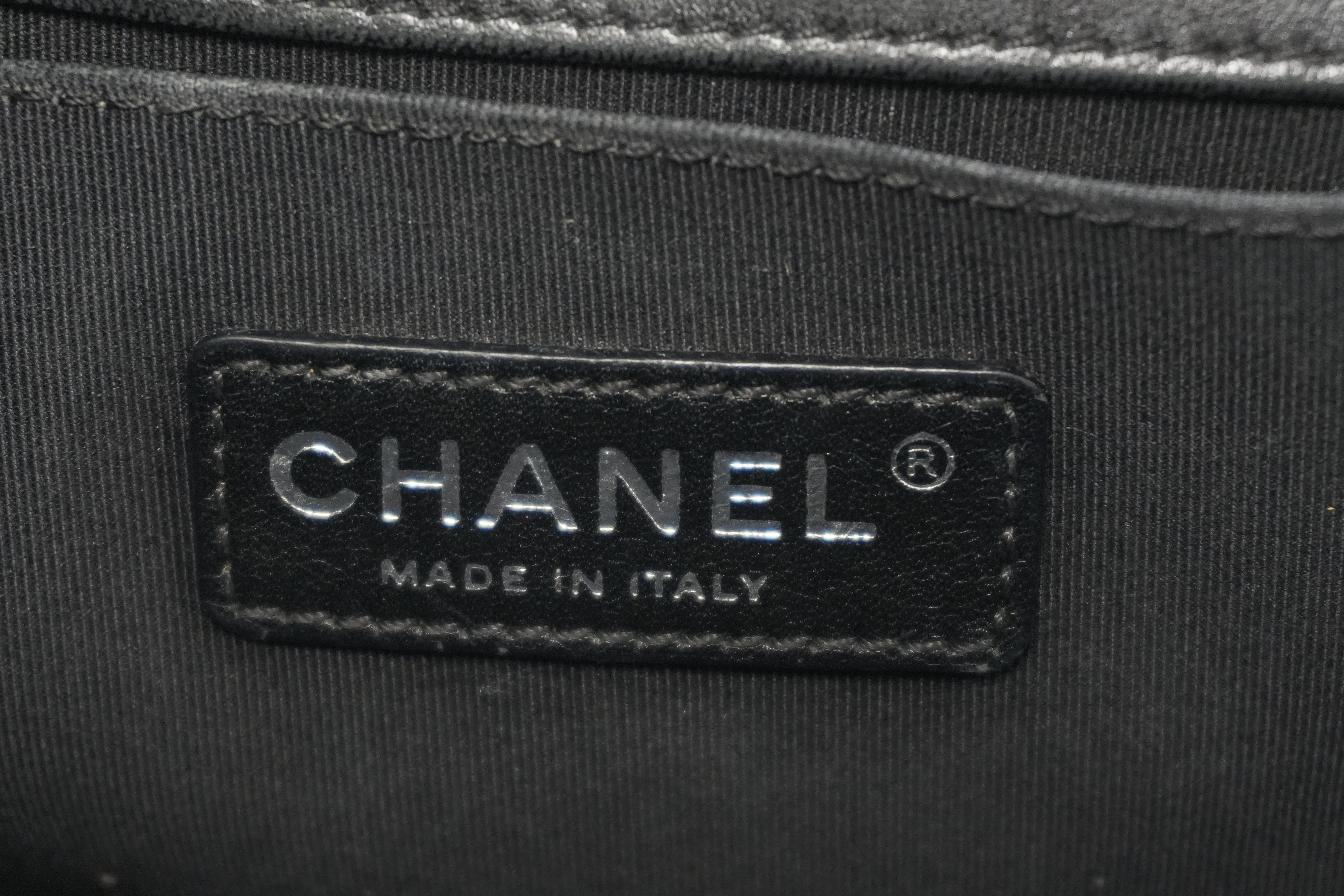 Pre-owned Chanel Boy Flap Bag Quilted Lambskin Leather Black