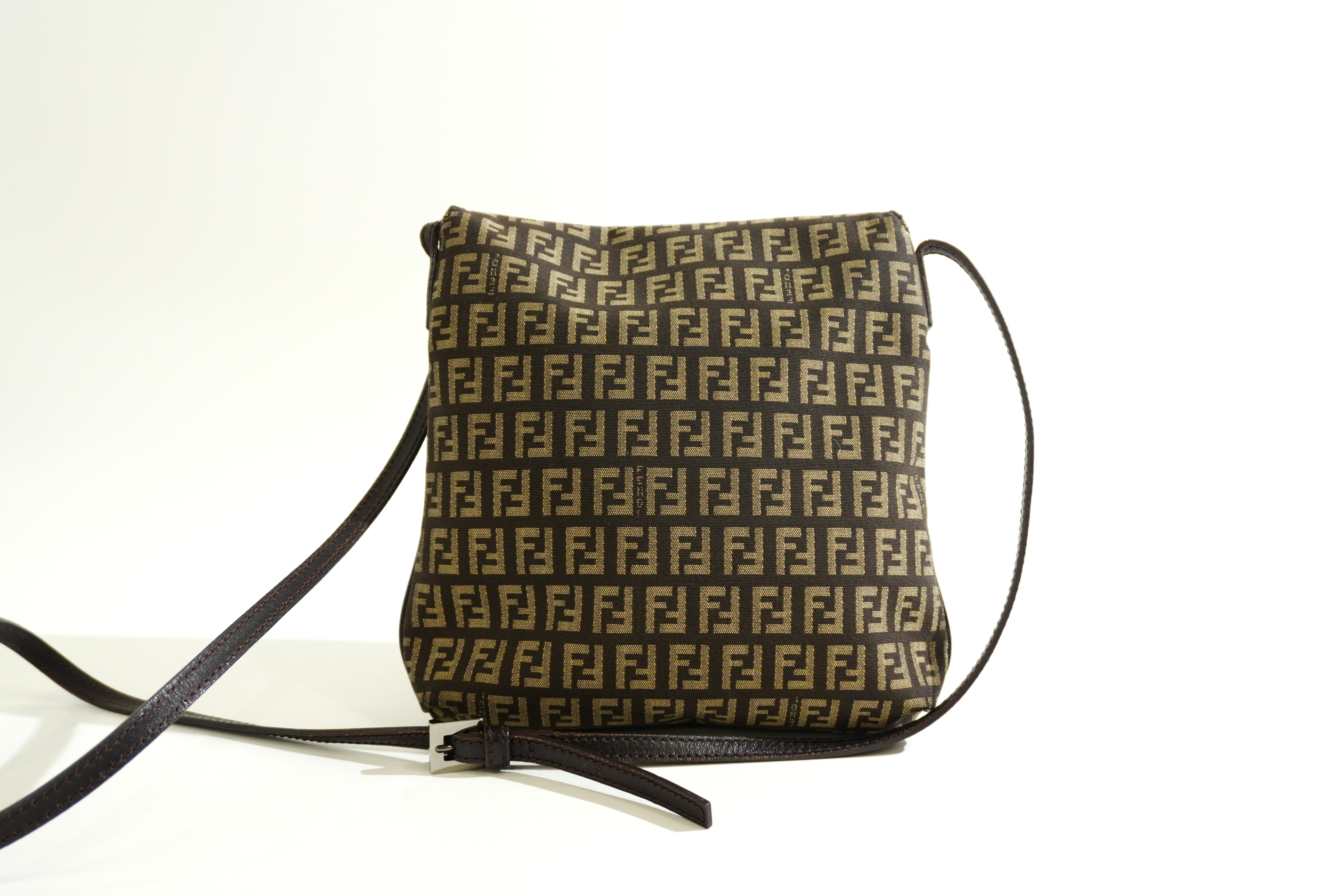 Pre-owned Fendi Zuchino Shoulder Bag Brown