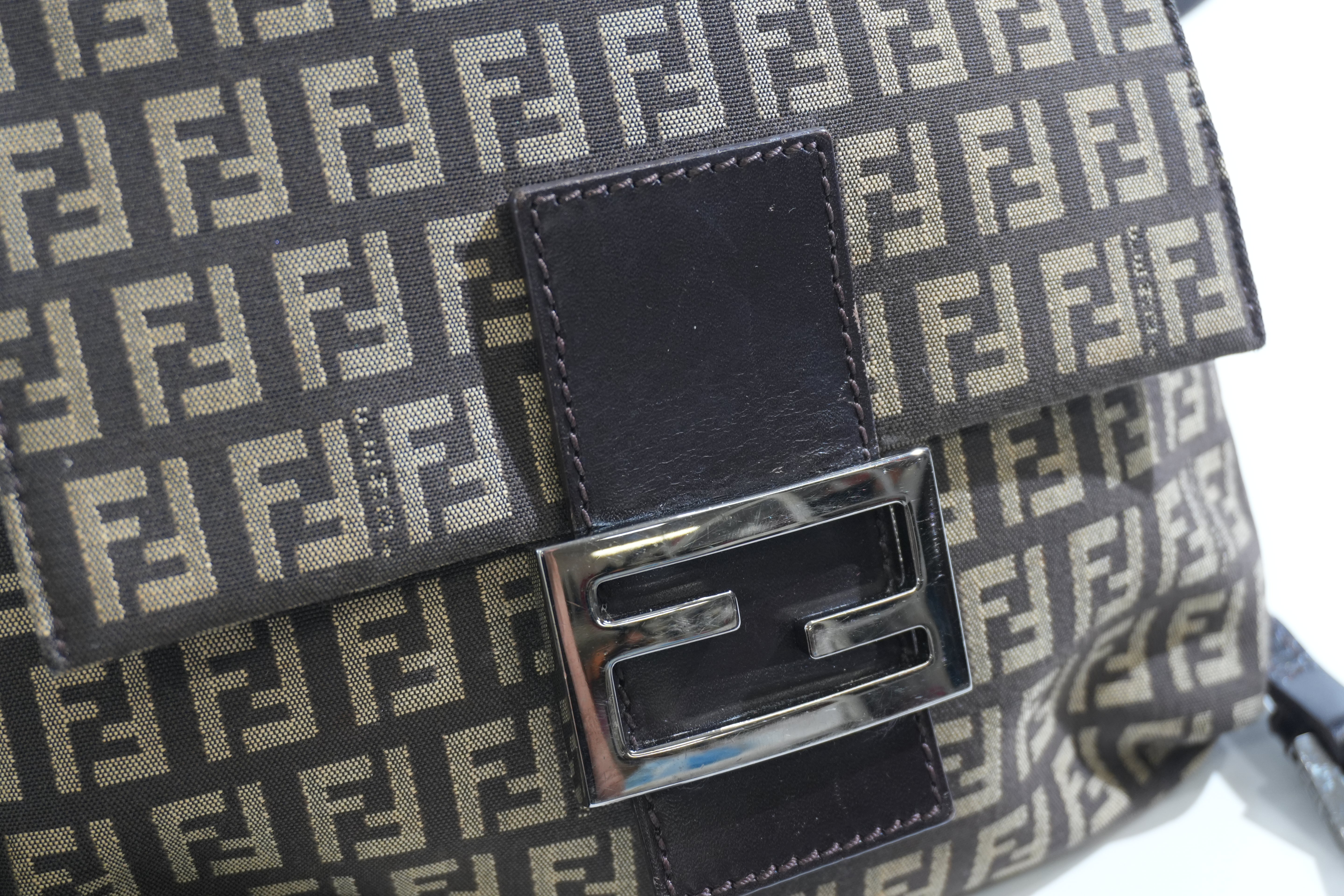 Pre-owned Fendi Zuchino Shoulder Bag Brown