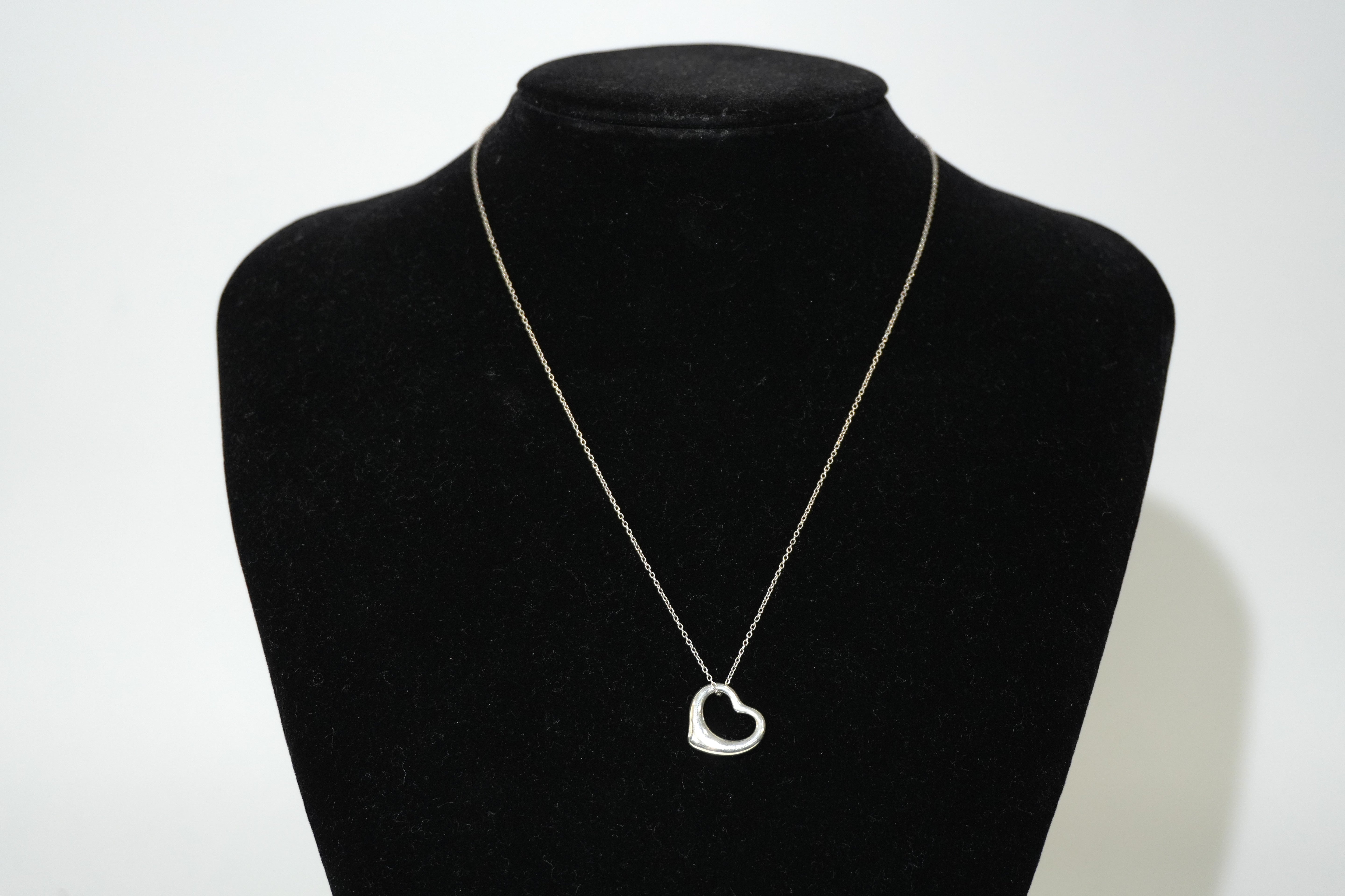 Pre-owned Tiffany & Co. Silver Open Heart Necklace