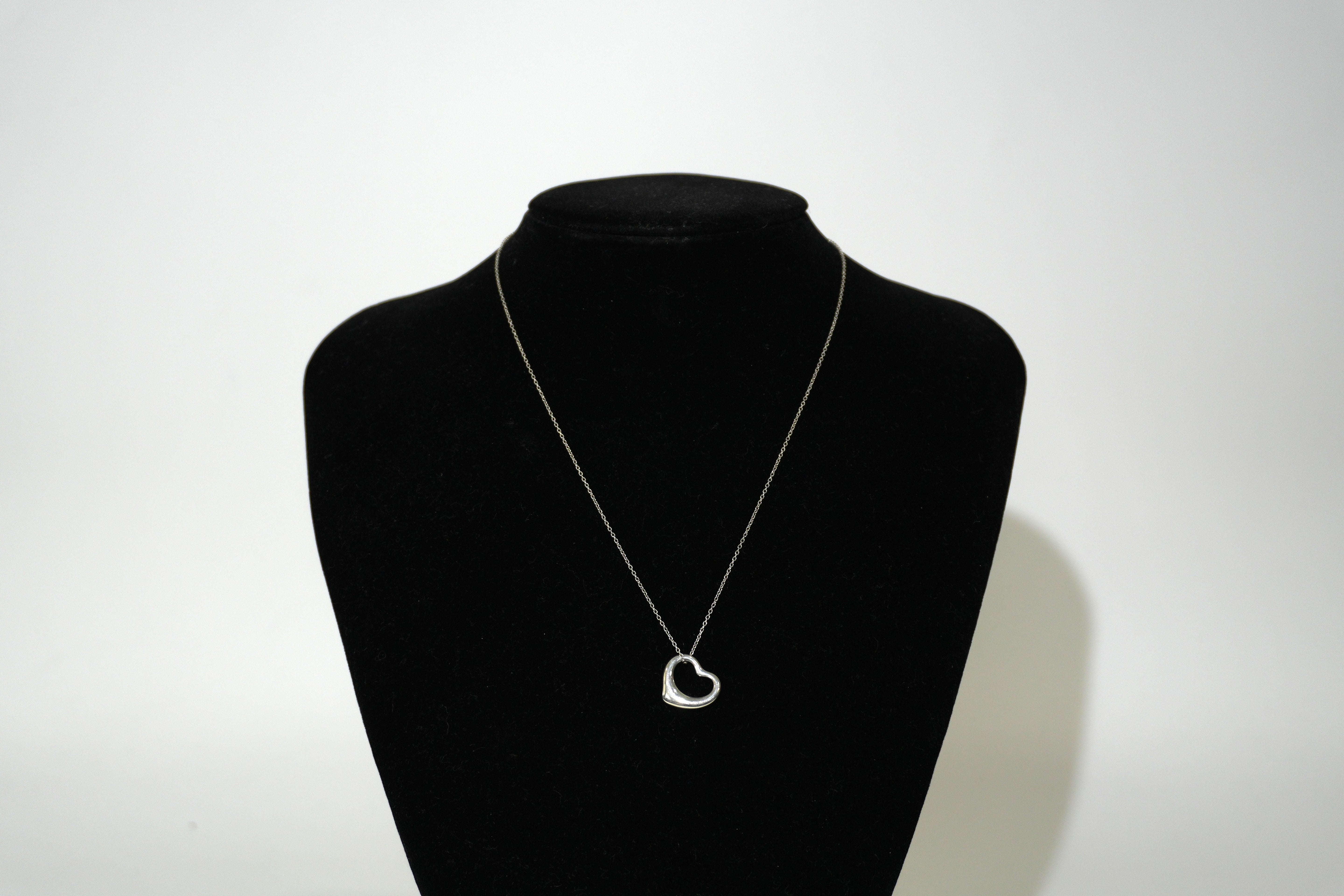 Pre-owned Tiffany & Co. Silver Open Heart Necklace