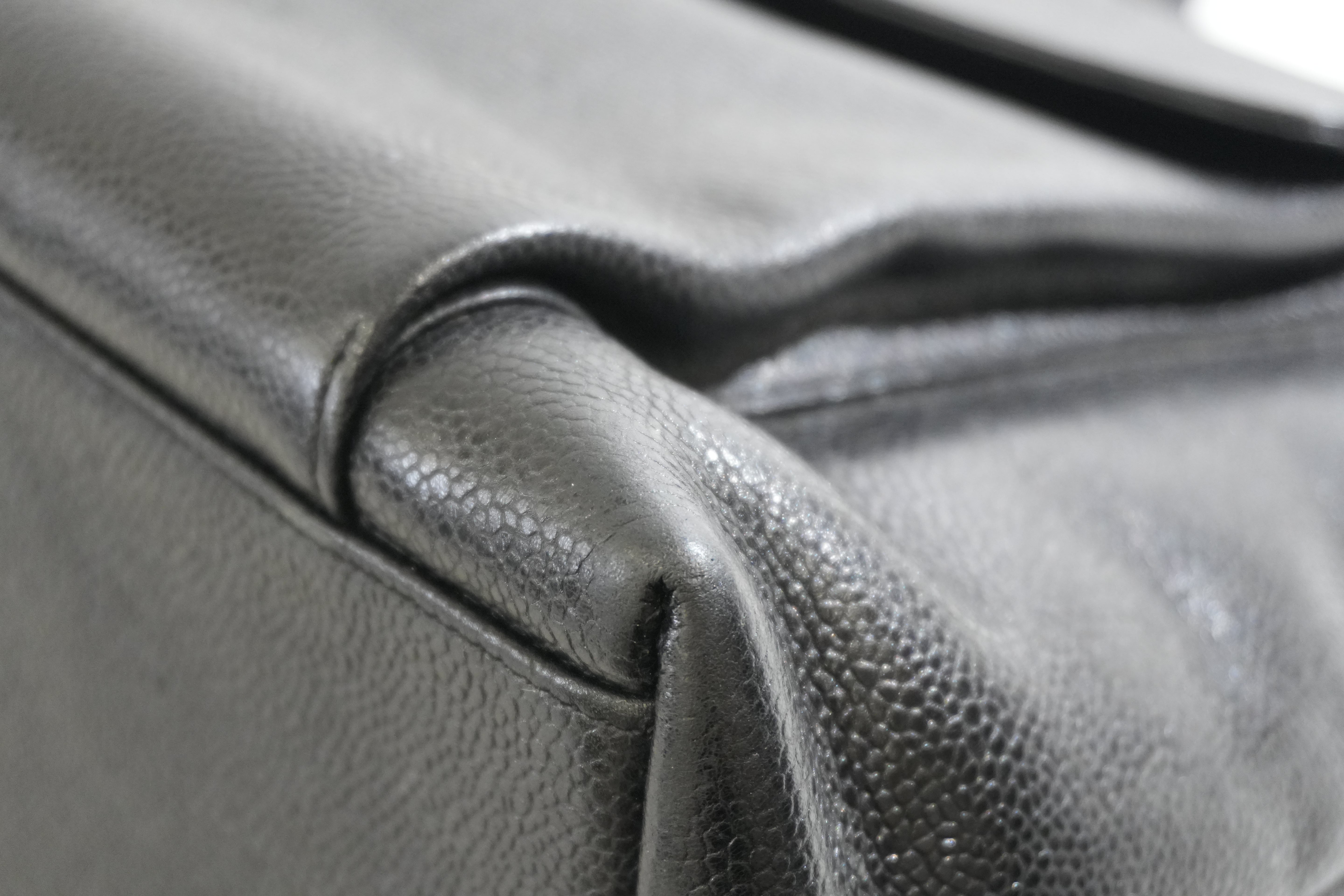 Pre-owned Chanel Caviar Skin Chain Tote Bag Black