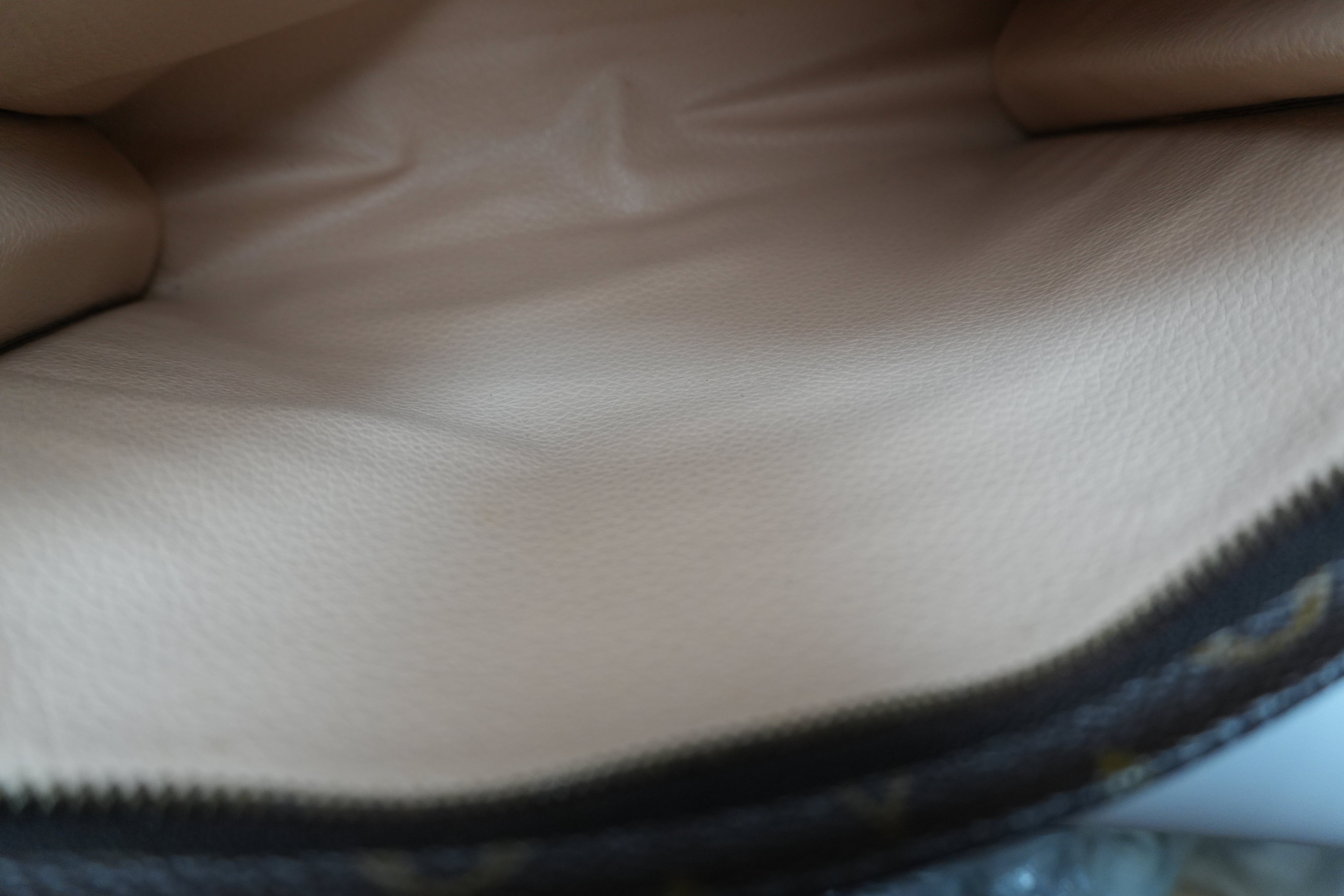 Louis Vuitton Monogram Toiletry 26 Pouch Used