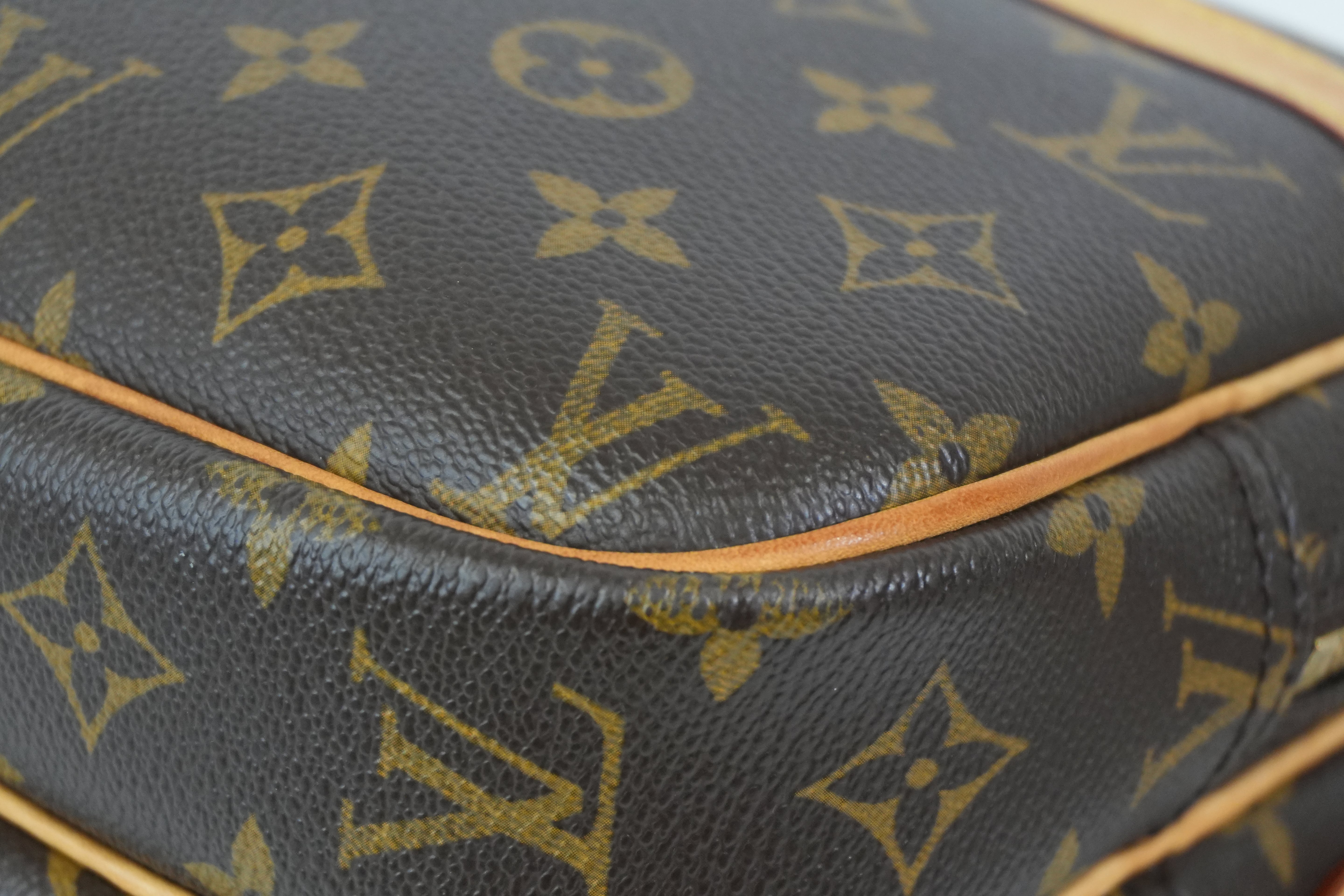 Pre-owned Louis Vuitton Monogram Reporter PM Shoulder Bag