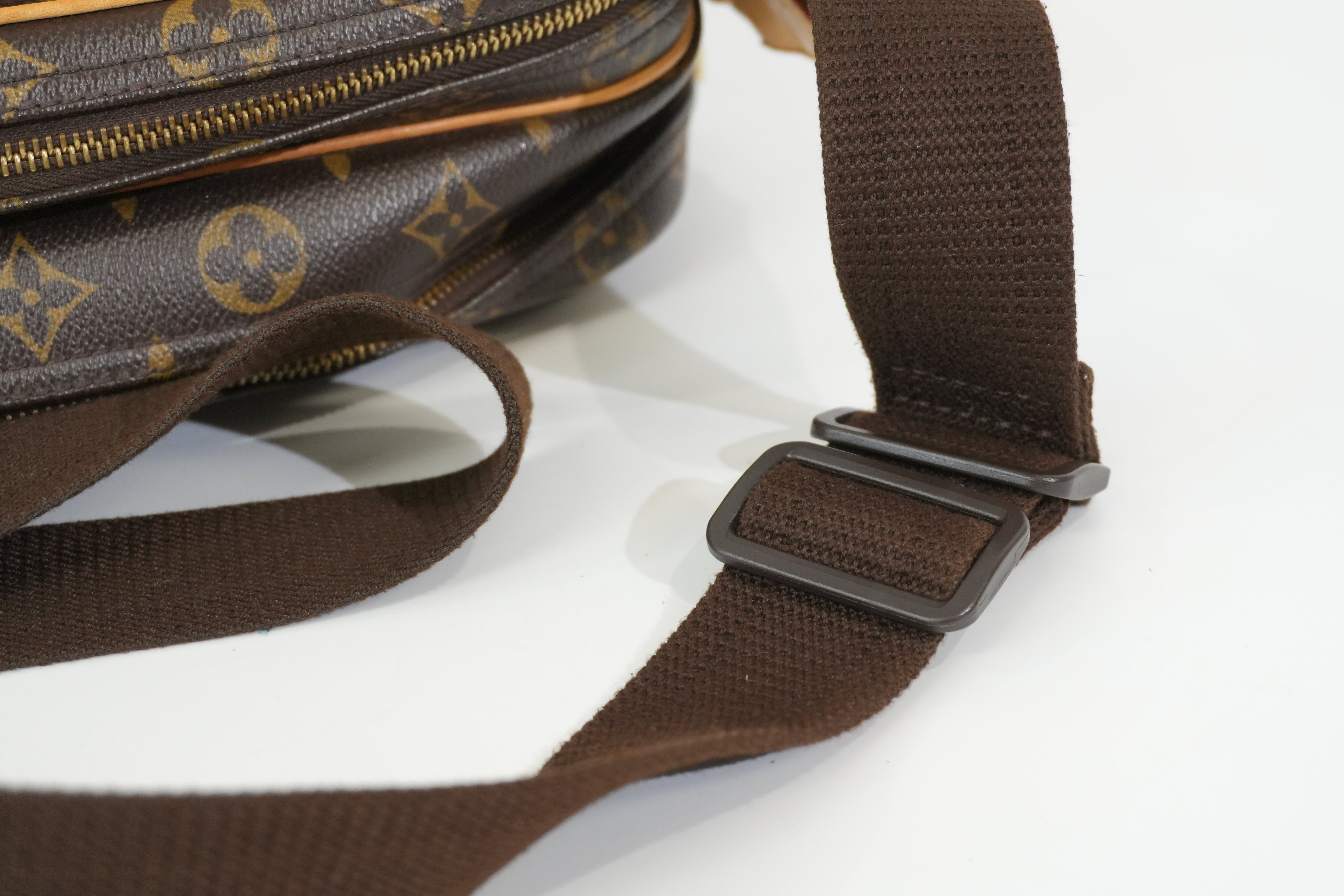 Pre-owned Louis Vuitton Monogram Reporter PM Shoulder Bag