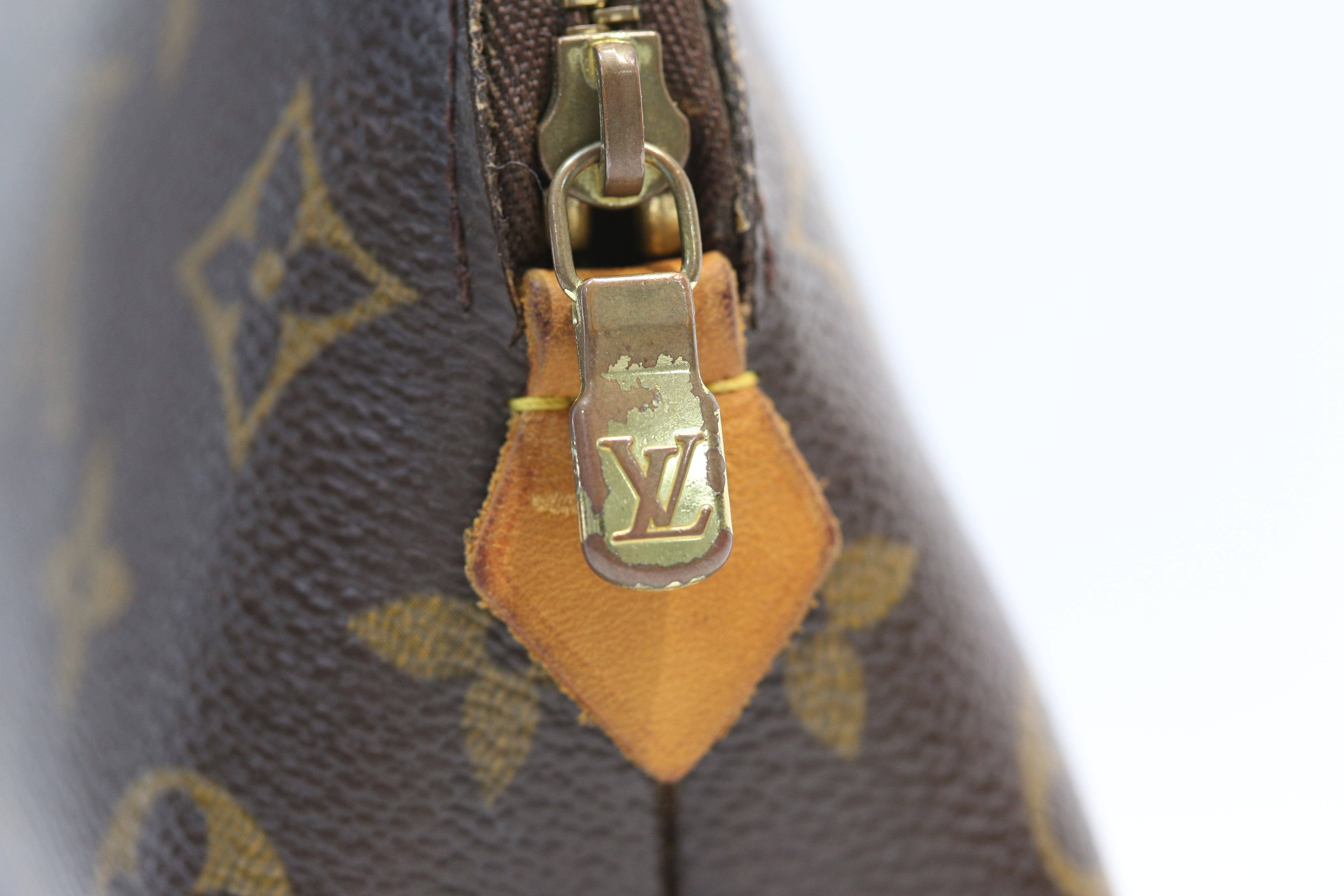 ルイヴィトン コスメポーチ PM 中古