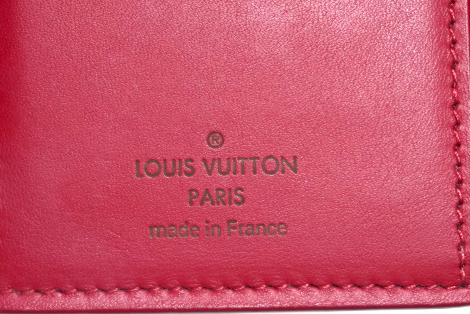 Louis Vuitton Capucine Compact Wallet Used
