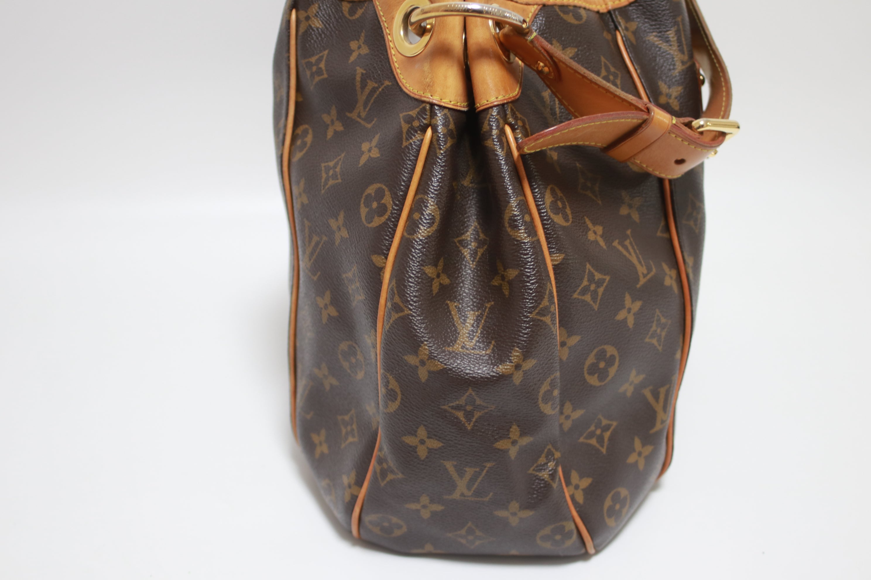 Louis Vuitton Galliera PM Hobo Bag Used