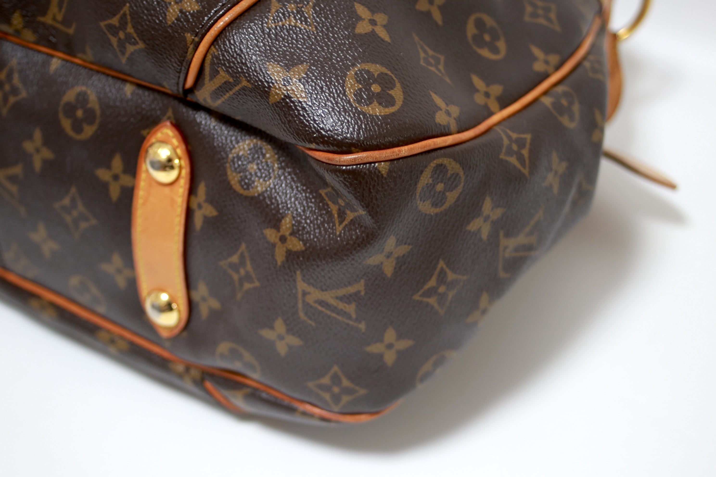 Louis Vuitton Galliera PM Hobo Bag Used