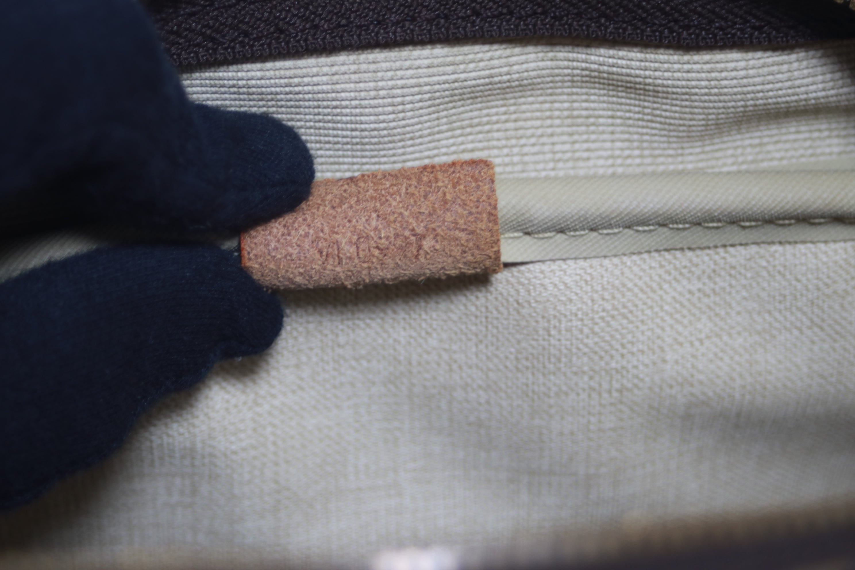 Louis Vuitton Deauville Handbag Used