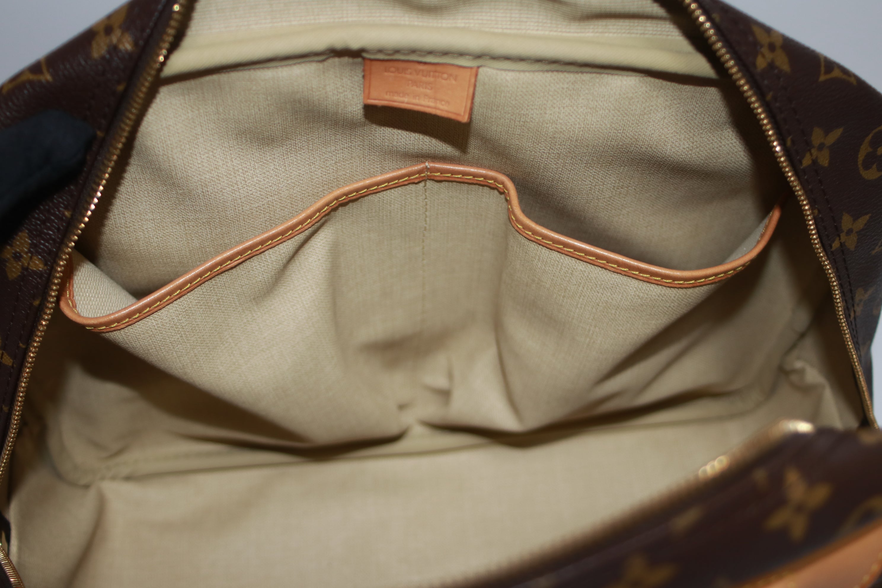 Louis Vuitton Deauville Handbag Used