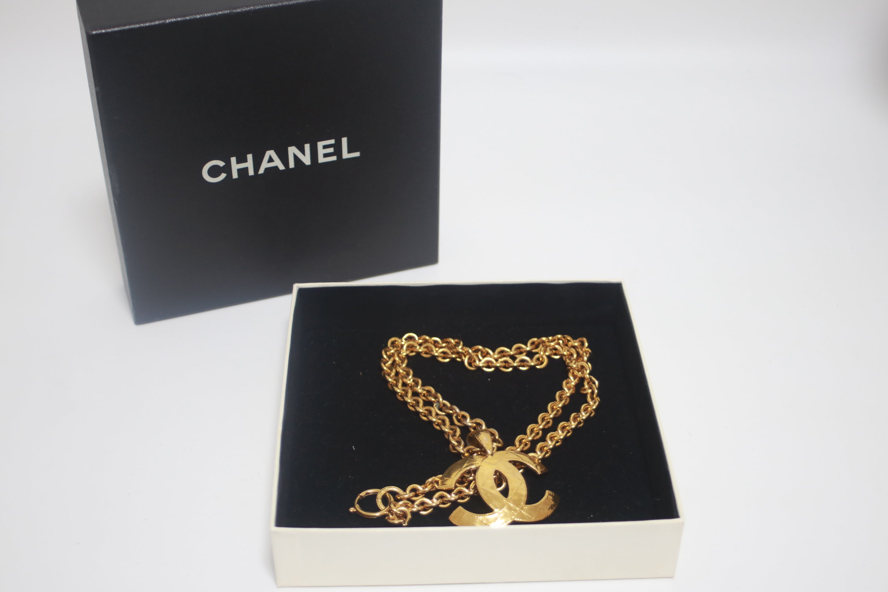 Chanel Vintage Gold Plated Necklace