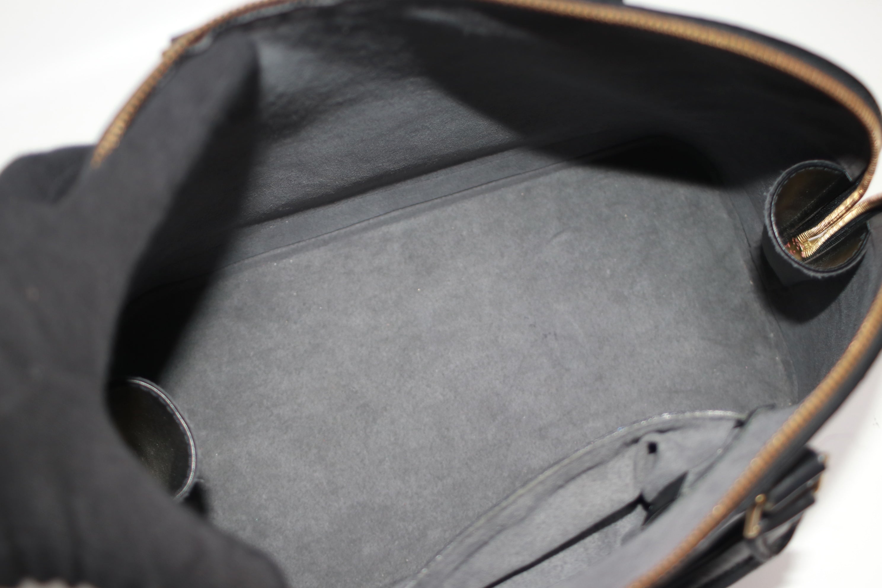 ルイヴィトン アルマ PM エピ ブラック 中古