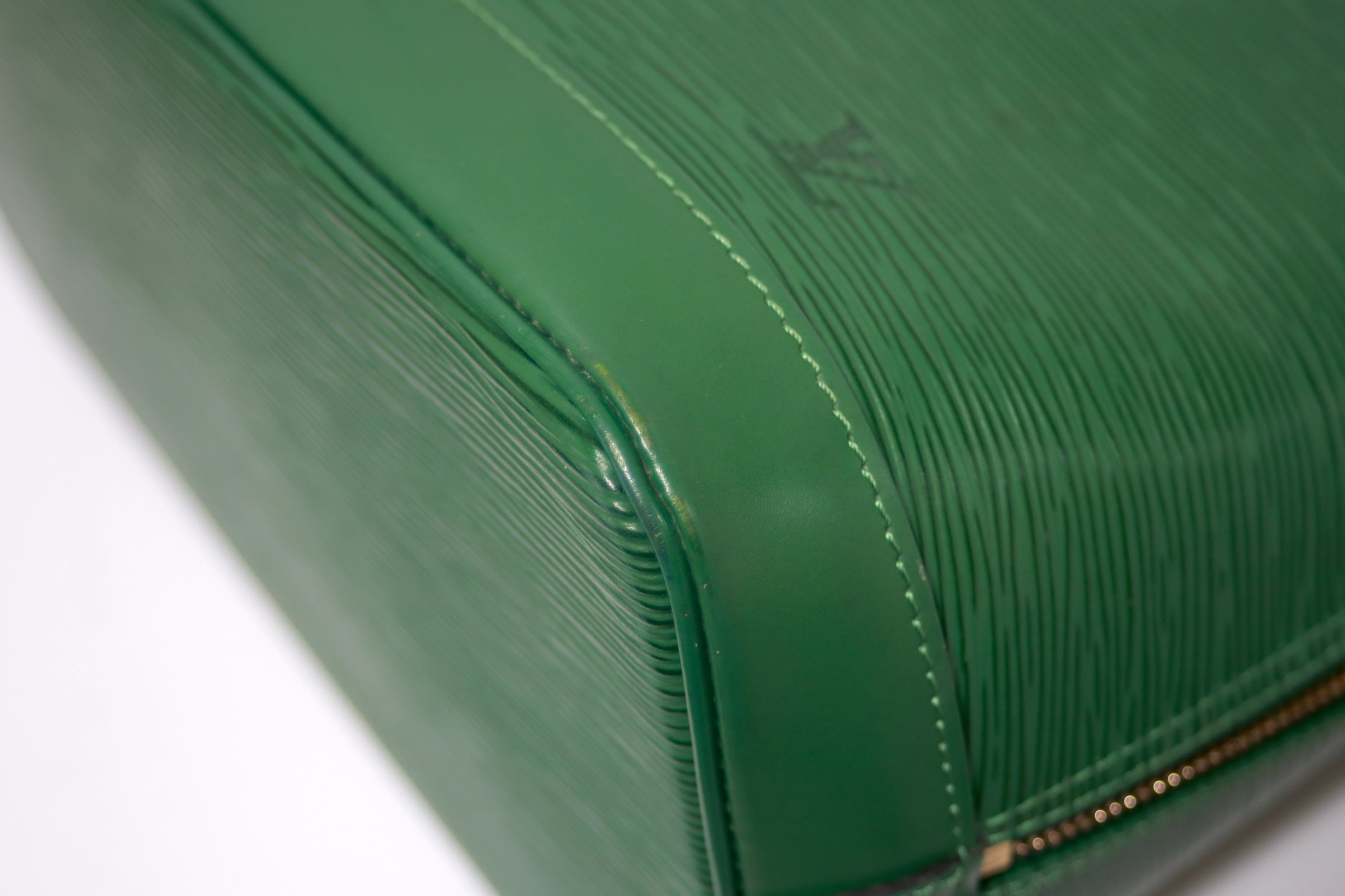 ルイヴィトン アルマ PM エピ グリーン 中古