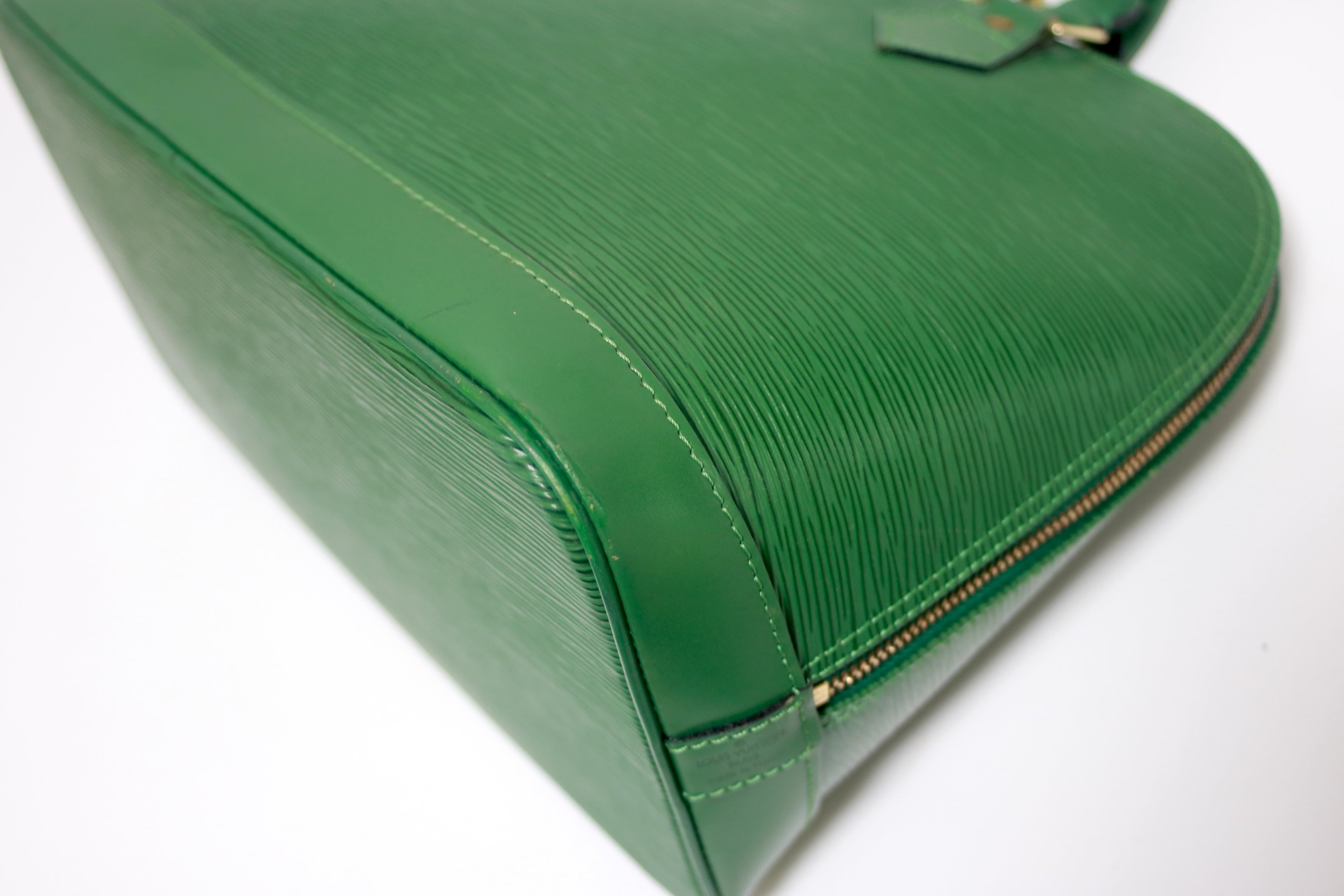 ルイヴィトン アルマ PM エピ グリーン 中古