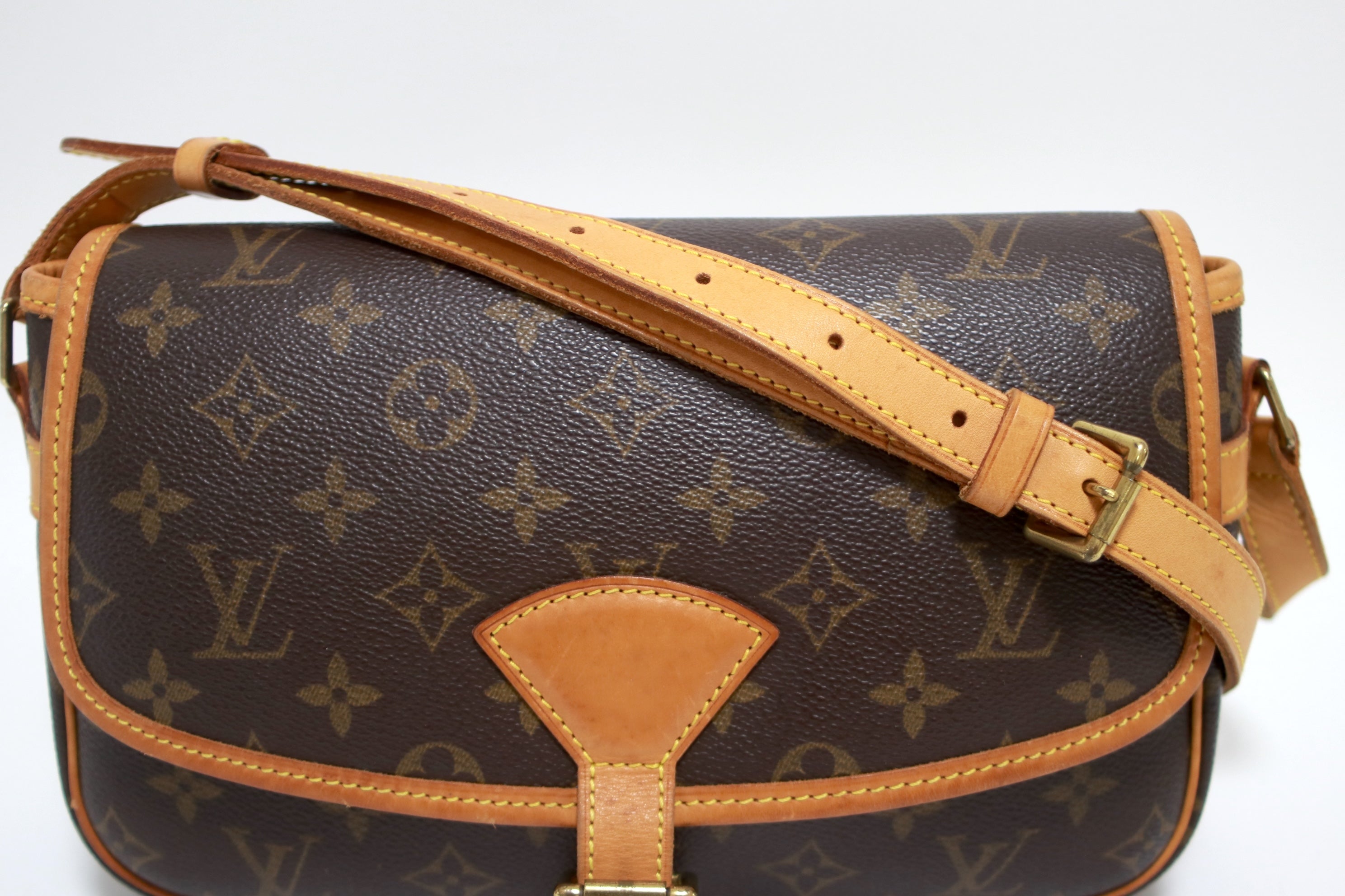 Louis Vuitton Sologne Shoulder Bag Used