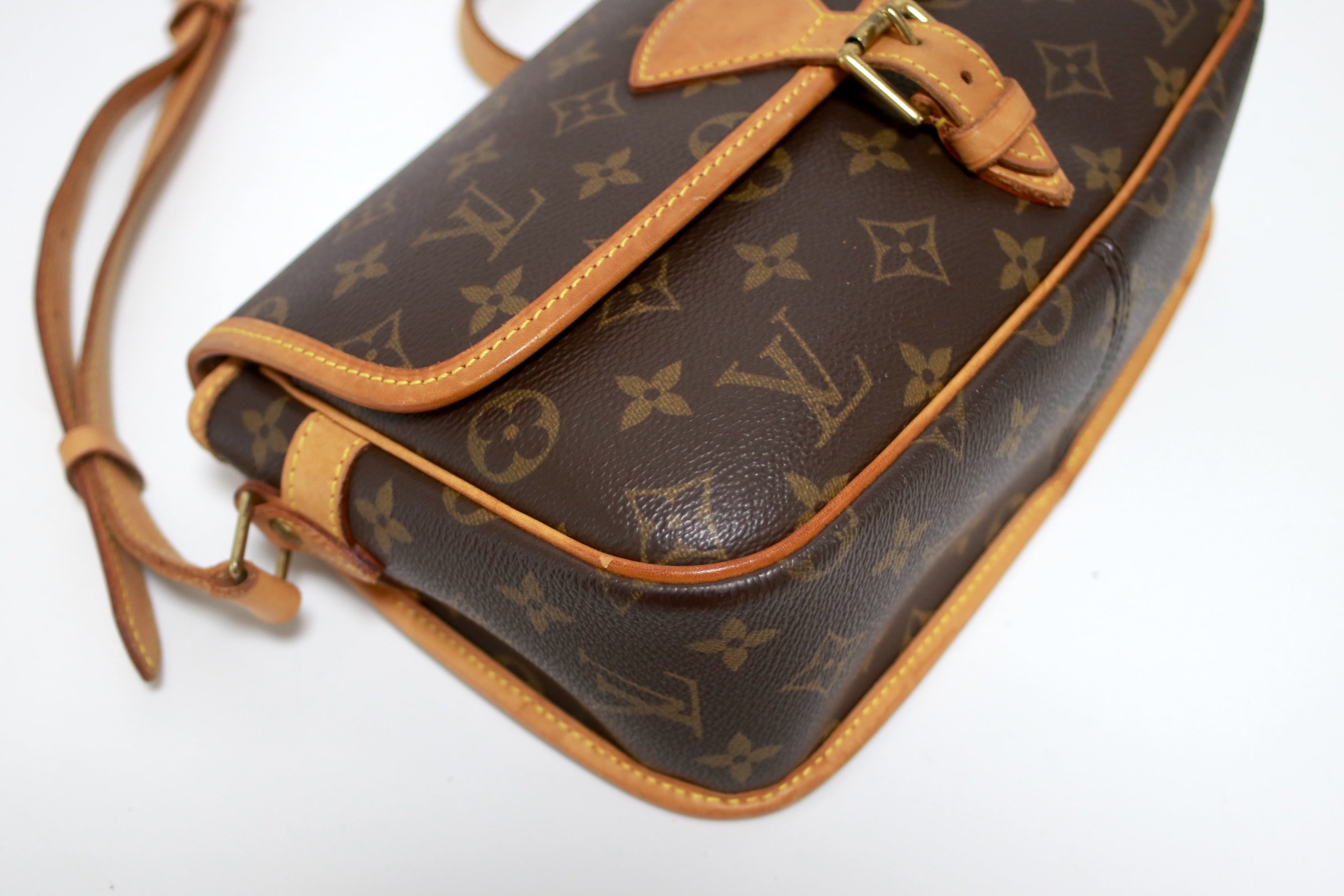 Louis Vuitton Sologne Shoulder Bag Used