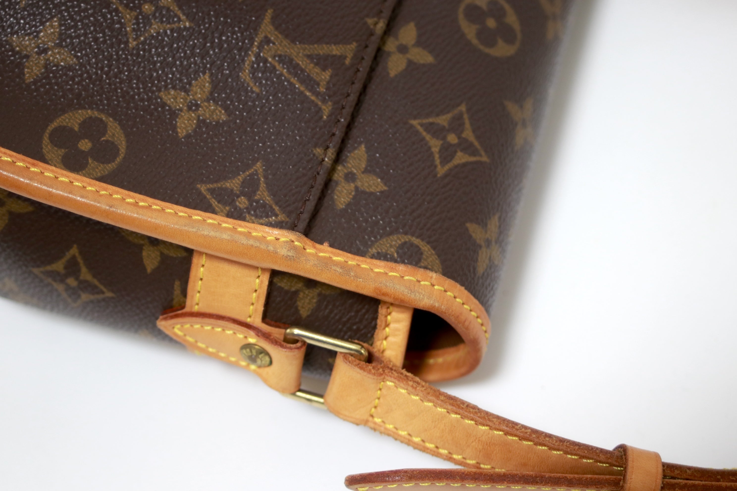 Louis Vuitton Sologne Shoulder Bag Used
